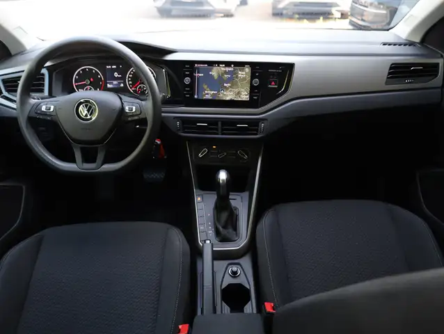 Volkswagen Polo view 14