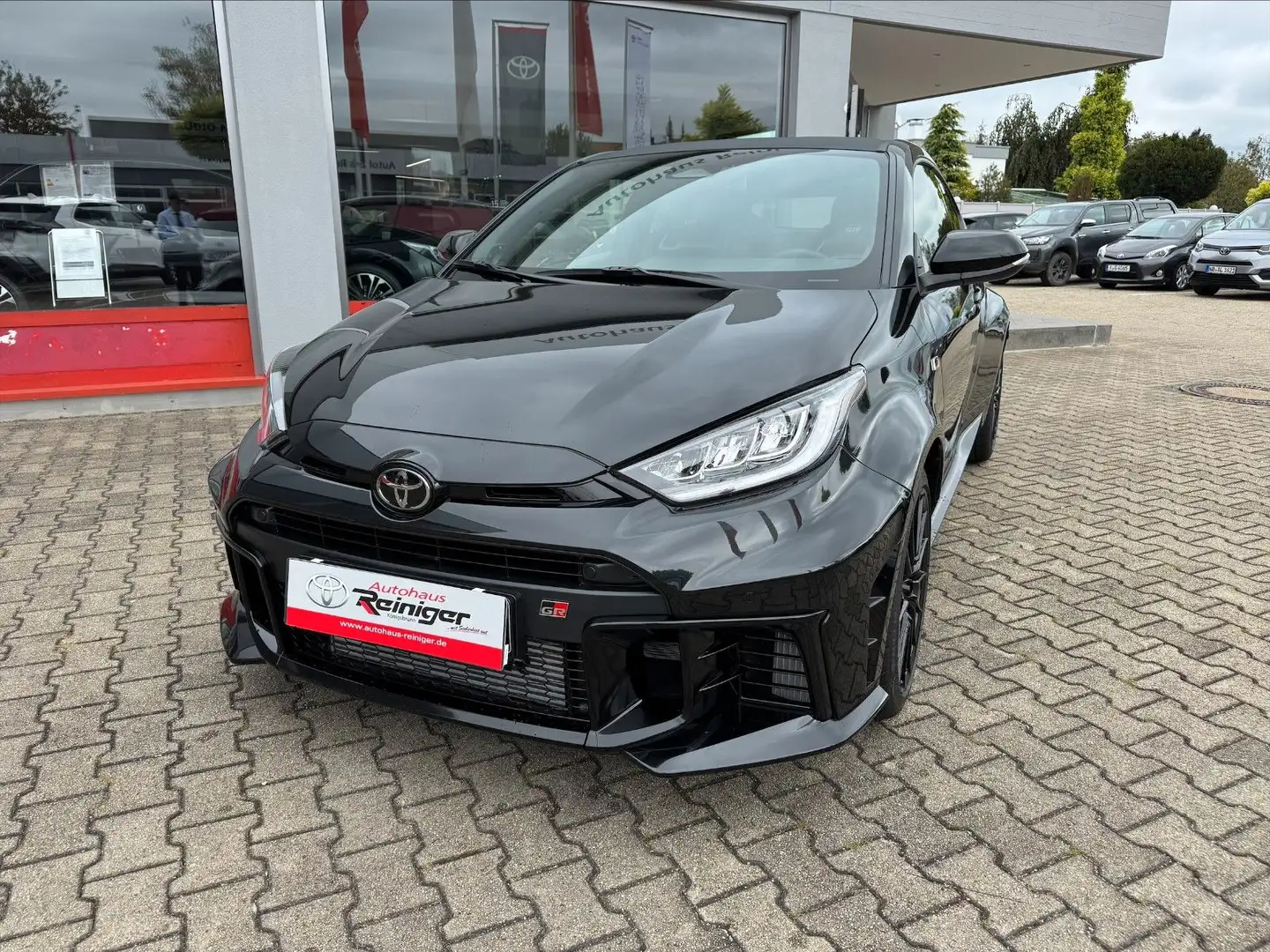 Toyota Yaris GR Yaris 1.6l Turbo 4x4 Autom.*Convenience-Paket Schwarz - 1