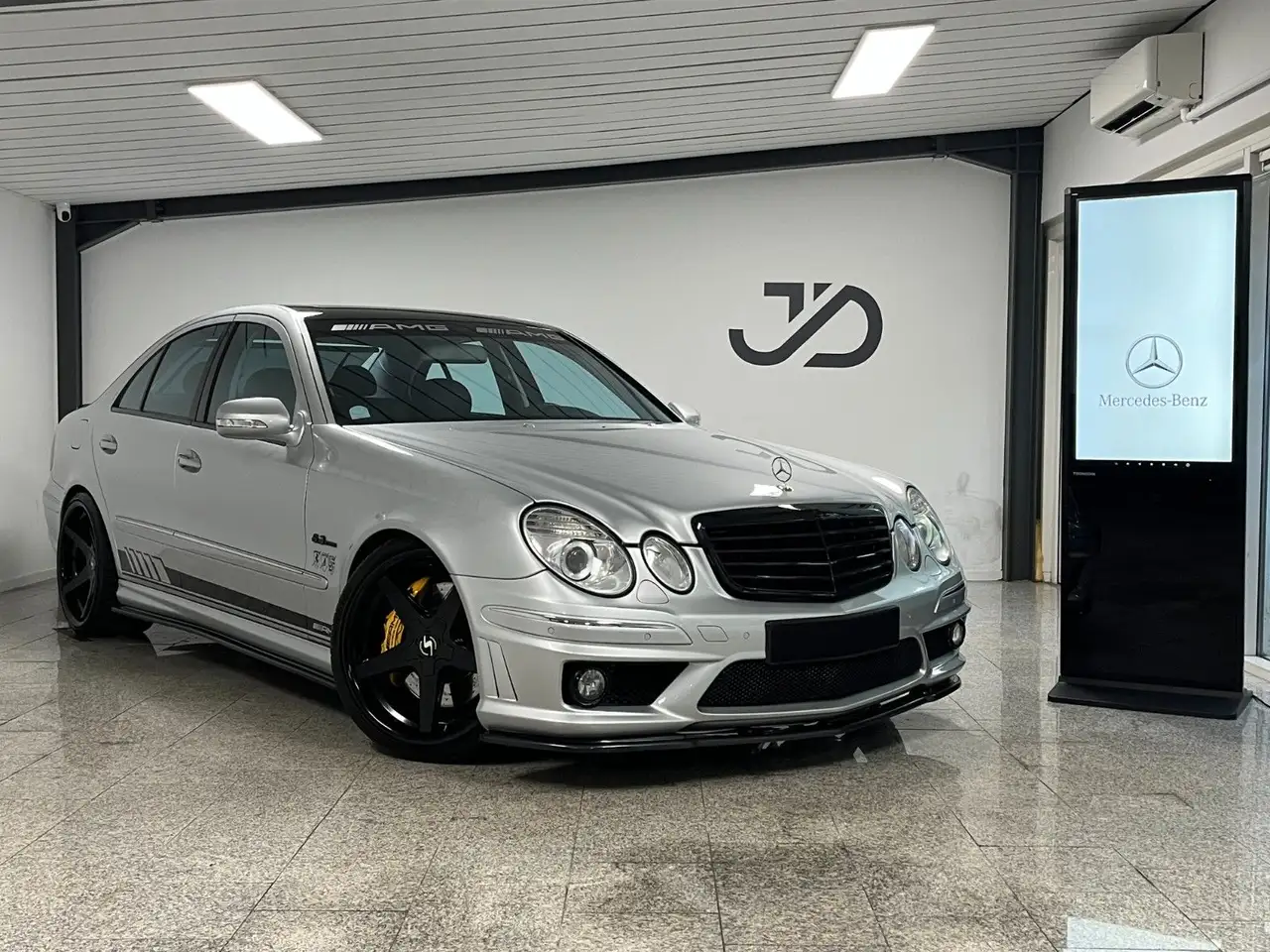 Mercedes-Benz E 63 AMG