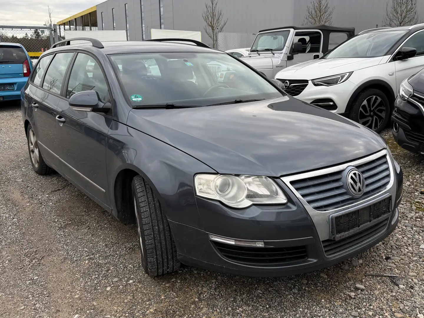 Volkswagen Passat Variant Passat Variant 1.8 TSI Trendline Grau - 1