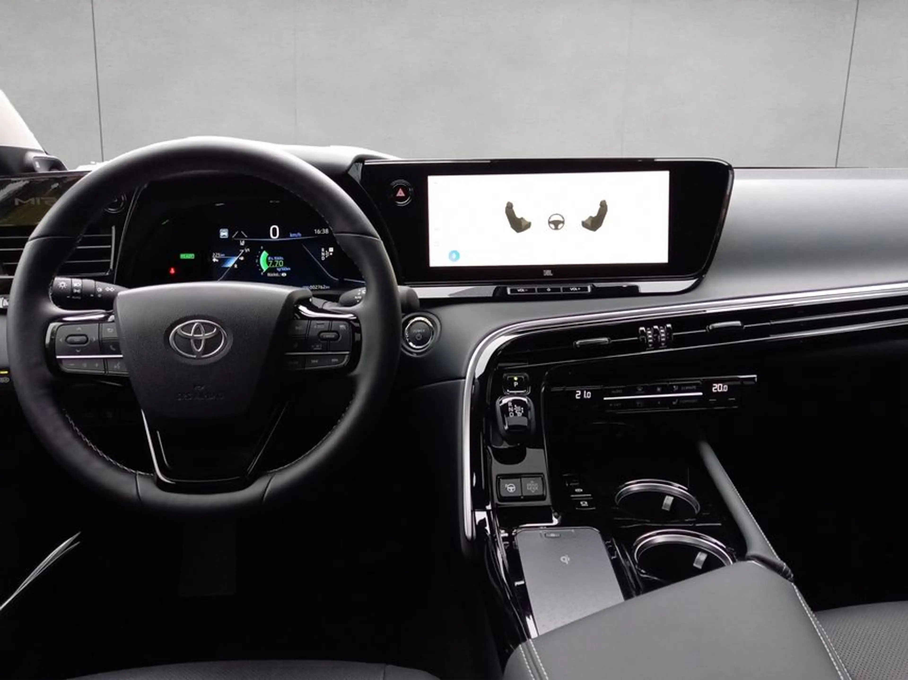 Toyota Mirai Advanced Head-up-Display 360°Kamera, Navi — photo 12