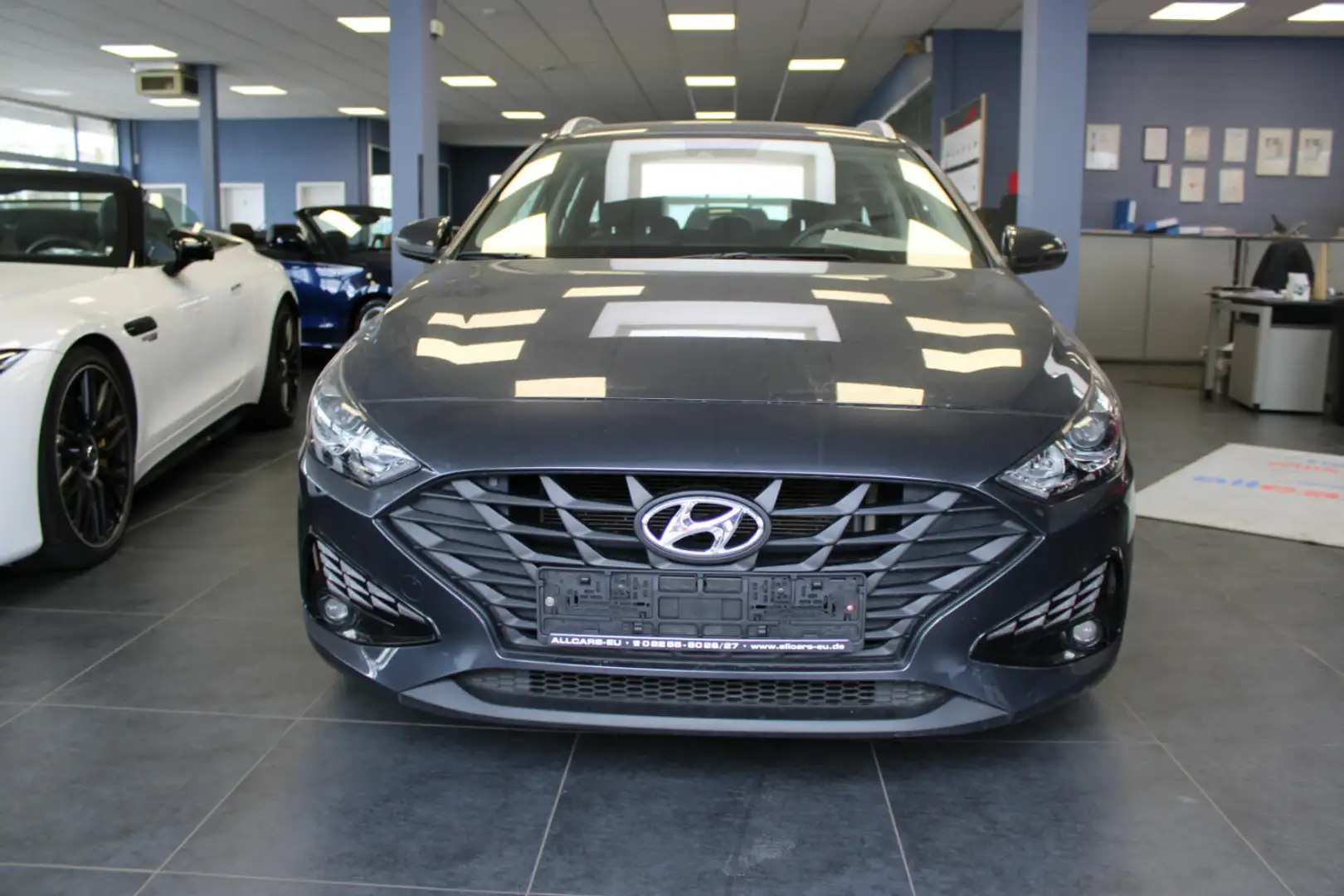 Hyundai i30 Kombi 1.0 T-GDI DCT Select Grau - 2