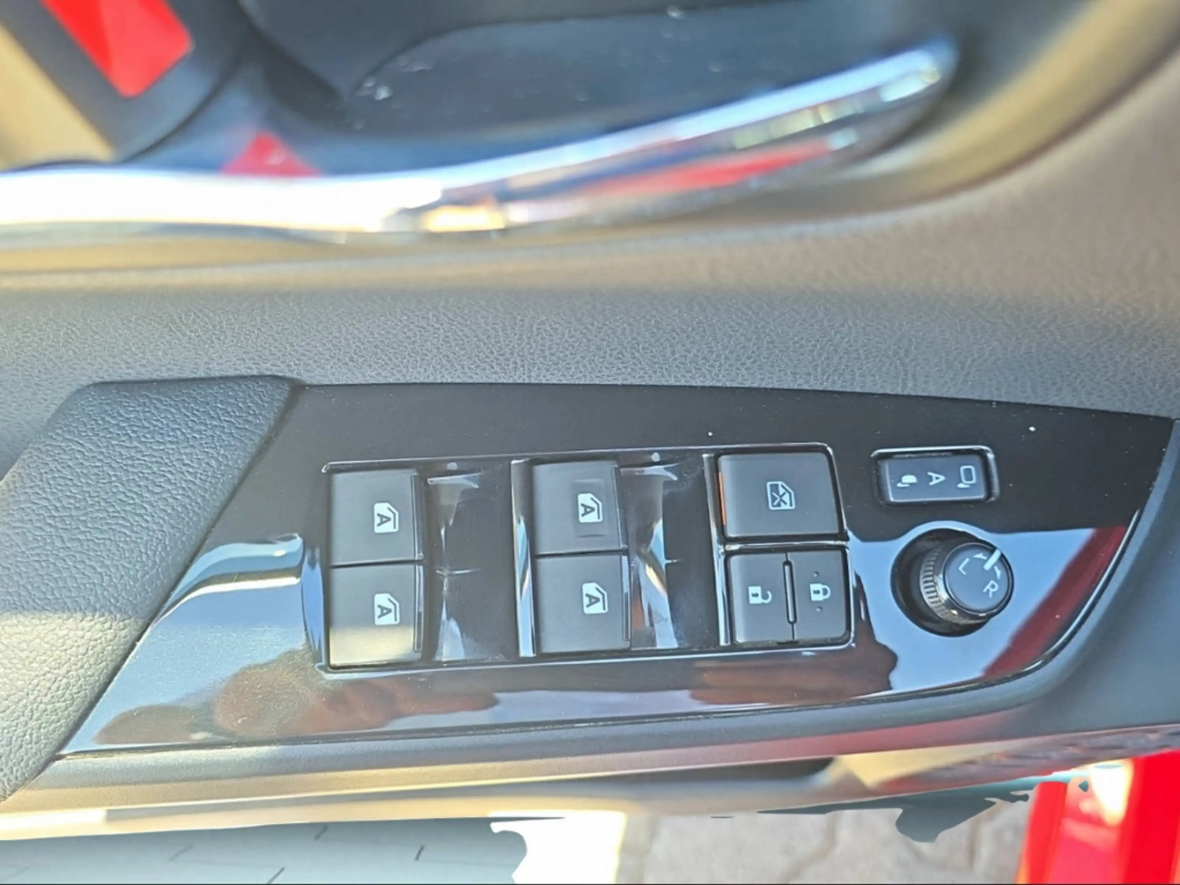 Toyota Prius Comfort ZV SHZ LED Rückfahrkam. HUD Klima Keyless — photo 11