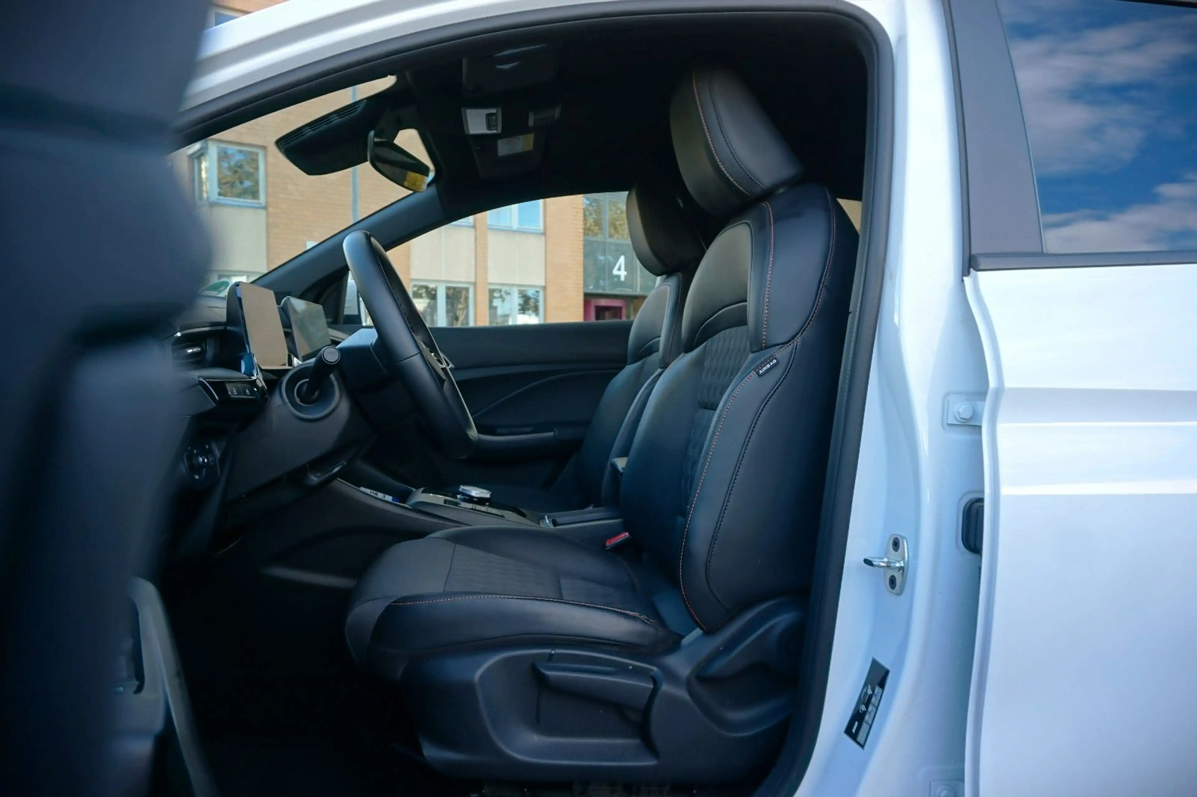 MG MG3 1.5 Hybrid+ 143 kW Luxury / 360° / ACC / — photo 8