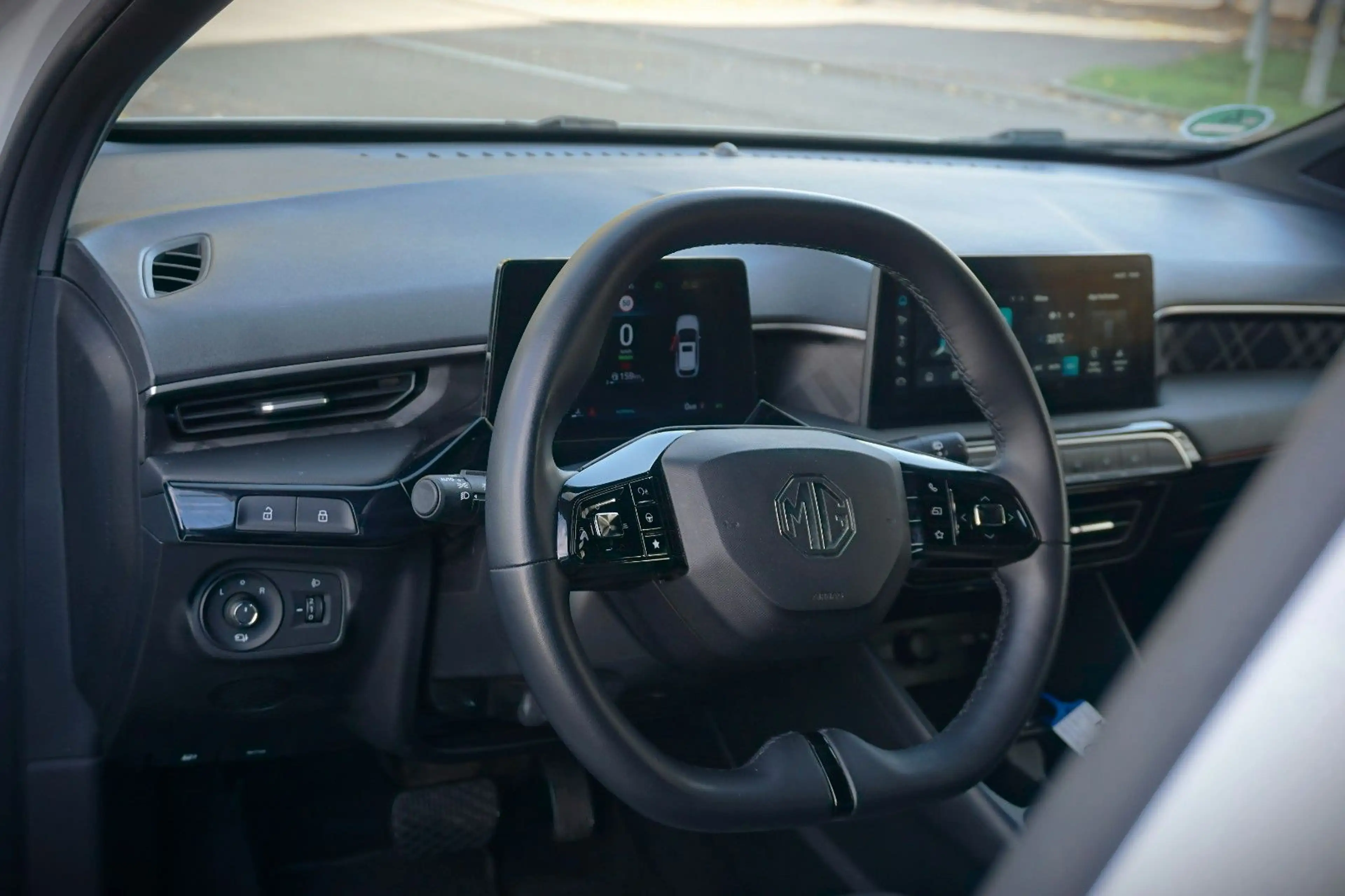 MG MG3 1.5 Hybrid+ 143 kW Luxury / 360° / ACC / — photo 7