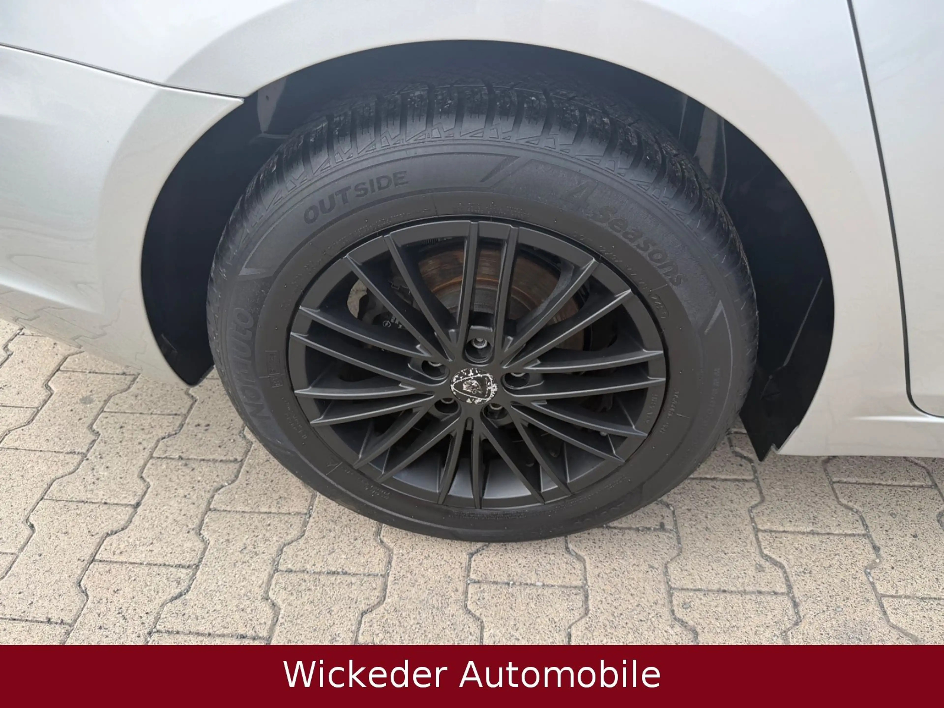 Chevrolet Cruze Station Wagon LS+Tüv Neu/Klima — photo 14
