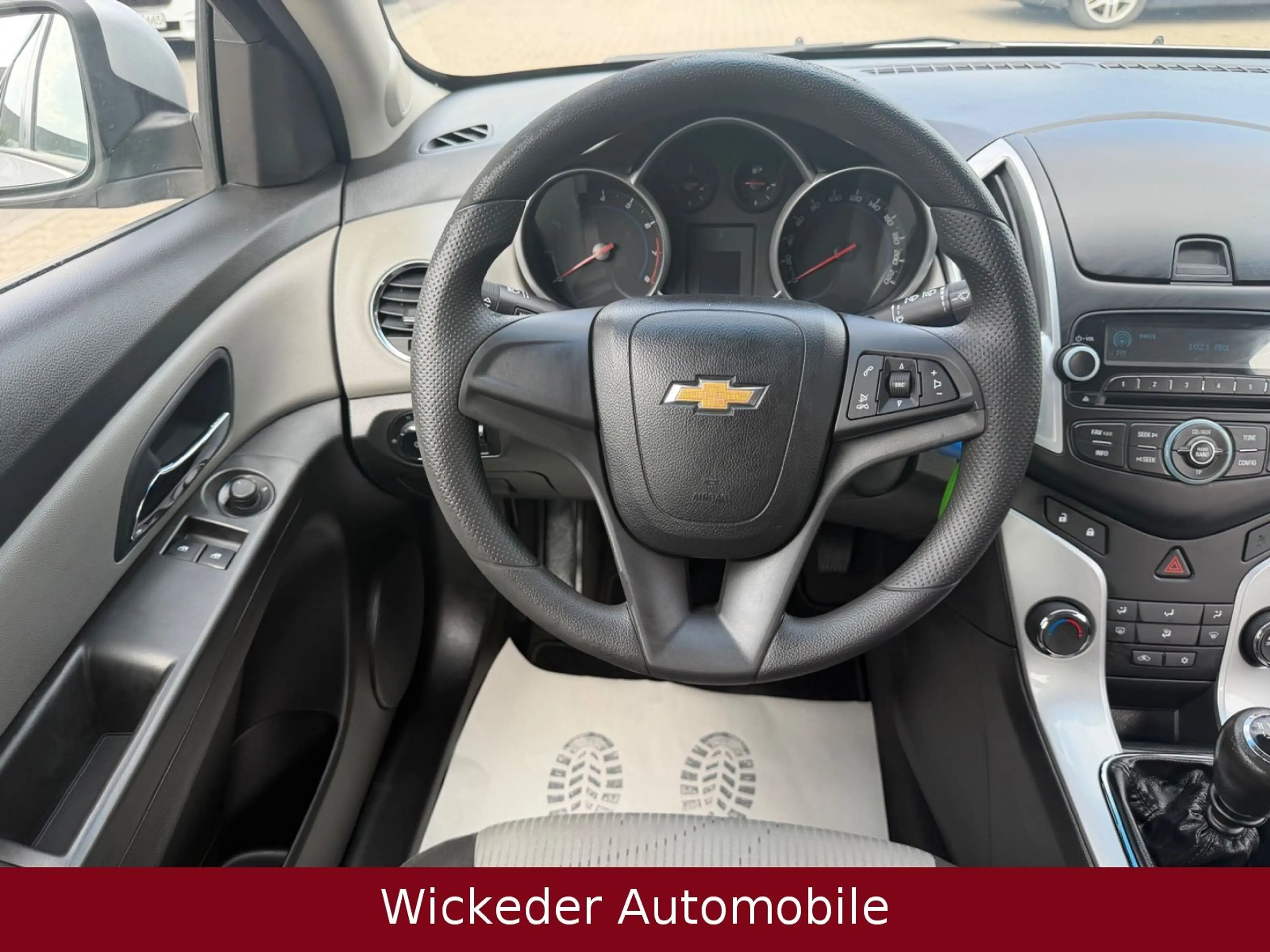Chevrolet Cruze Station Wagon LS+Tüv Neu/Klima — photo 10