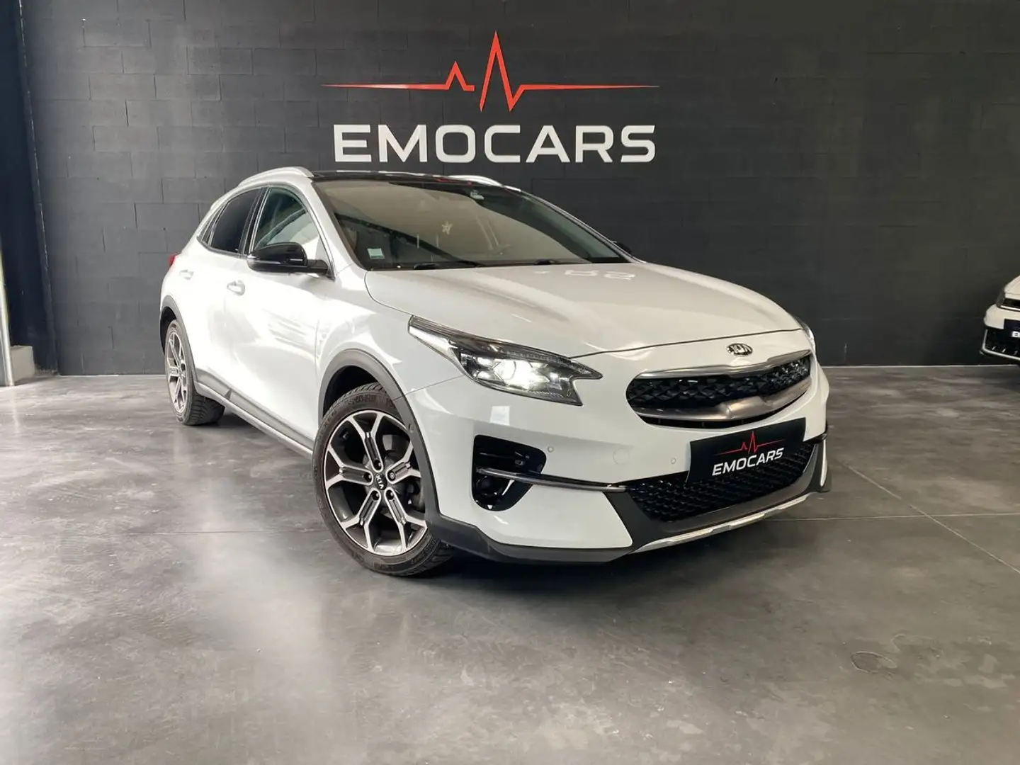 Kia XCeed hyb 141 Blanc - 1