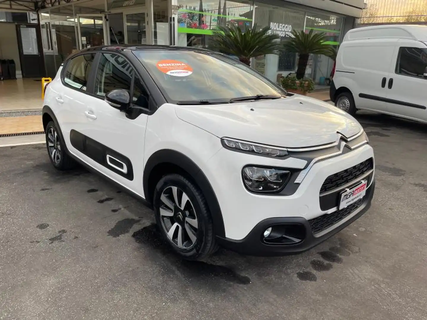 Citroen C3 1.2 puretech Shine s&s 83cv neopatentati my20 Blanc - 1