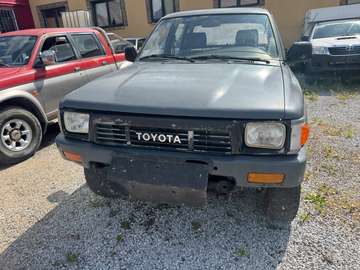 2.4 D 4WD SR5