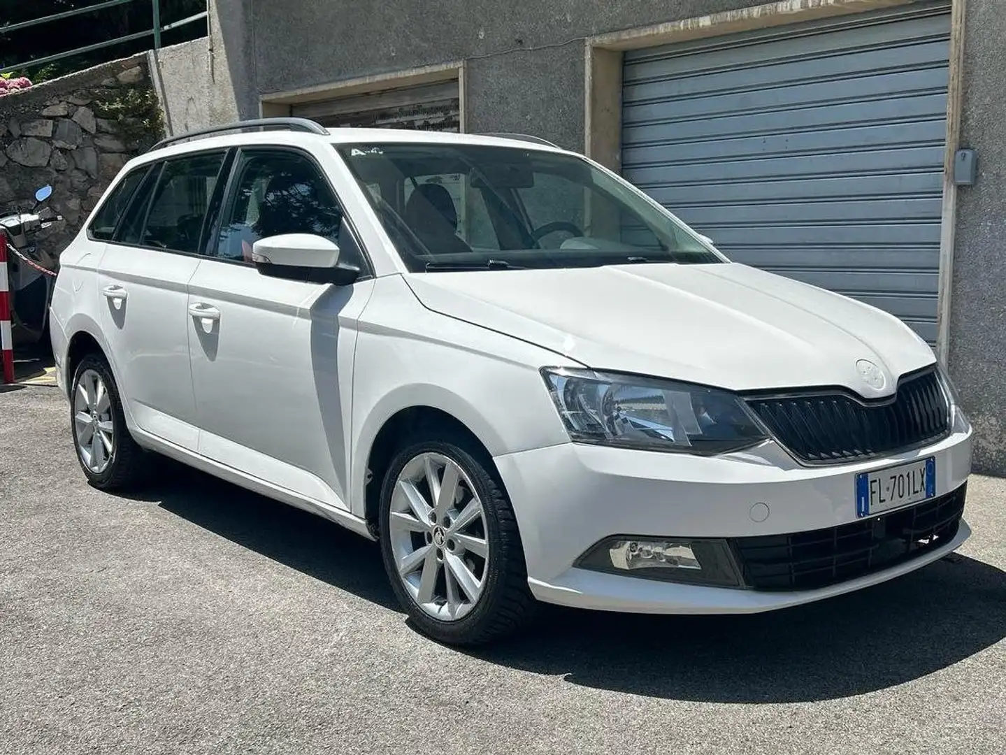 Skoda Fabia Fabia Wagon 1.4 tdi Active 75cv Bianco - 1