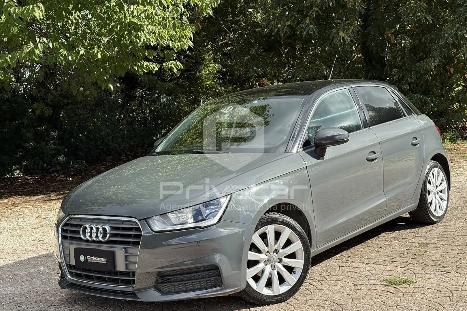 Audi A1 A1 SPB 1.4 TDI S tronic Silber - 1