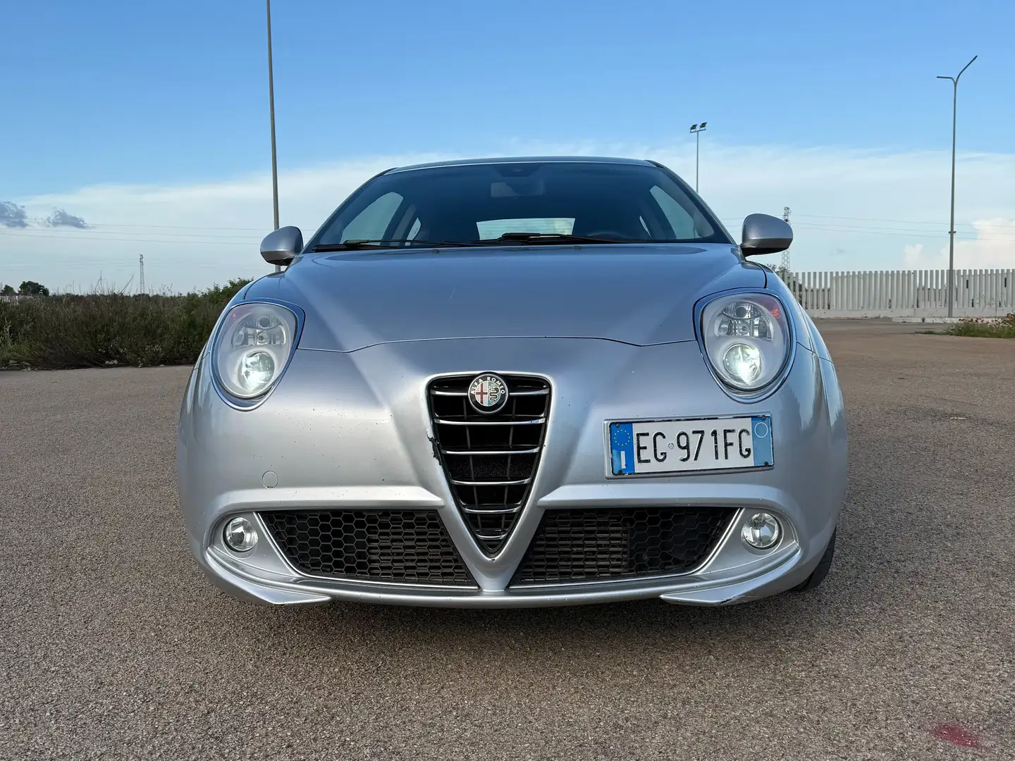 Alfa Romeo MiTo MiTo 2008 1.6 jtdm Distinctive 120cv Silber - 2