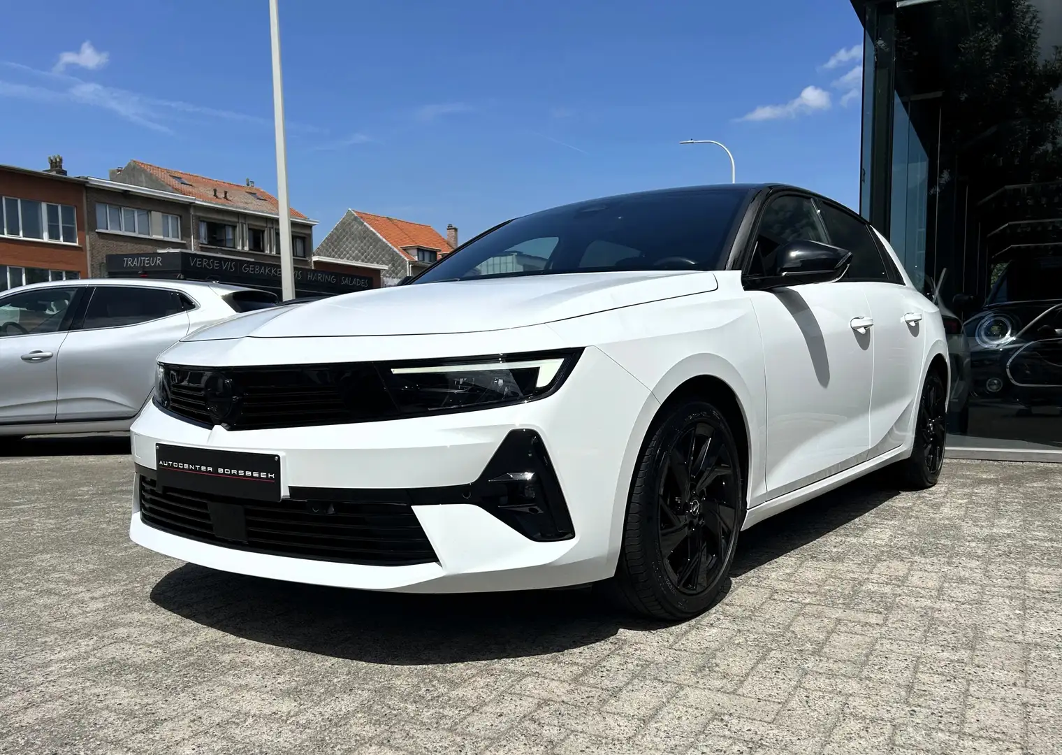 Opel Astra 1.2 Turbo GS - 131 PK Weiß - 2