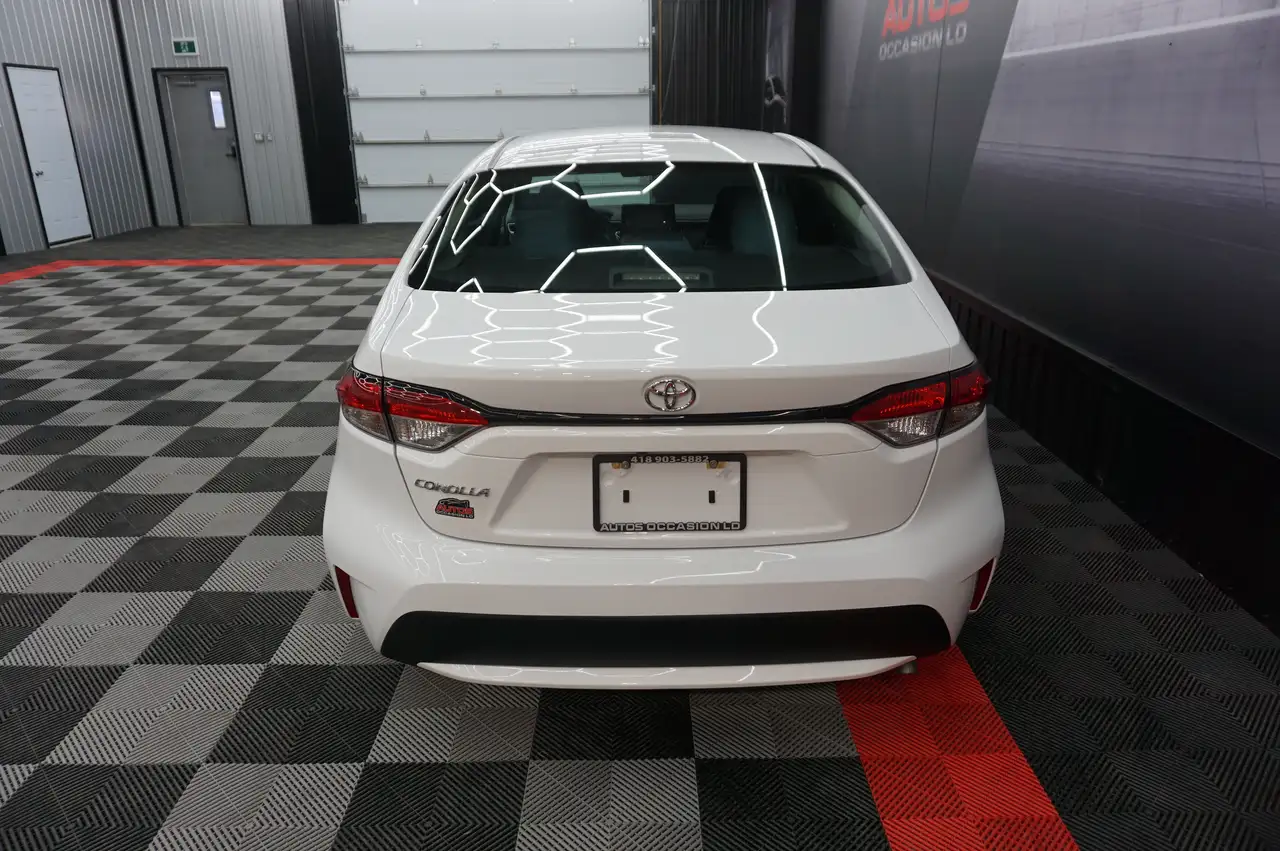 Toyota Corolla снимка Toyota Corolla