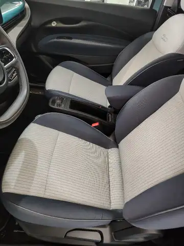 Fiat 500E view 15