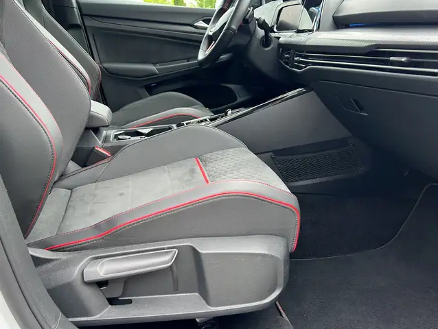 Volkswagen Golf view 13