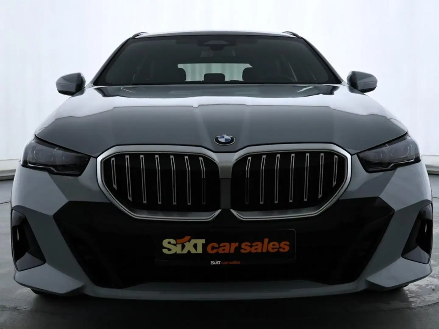 BMW 520 i M Sport|ACC|Pano|AHK|Dr.Ass.Prof.|Inno.|LEDer Grau - 2