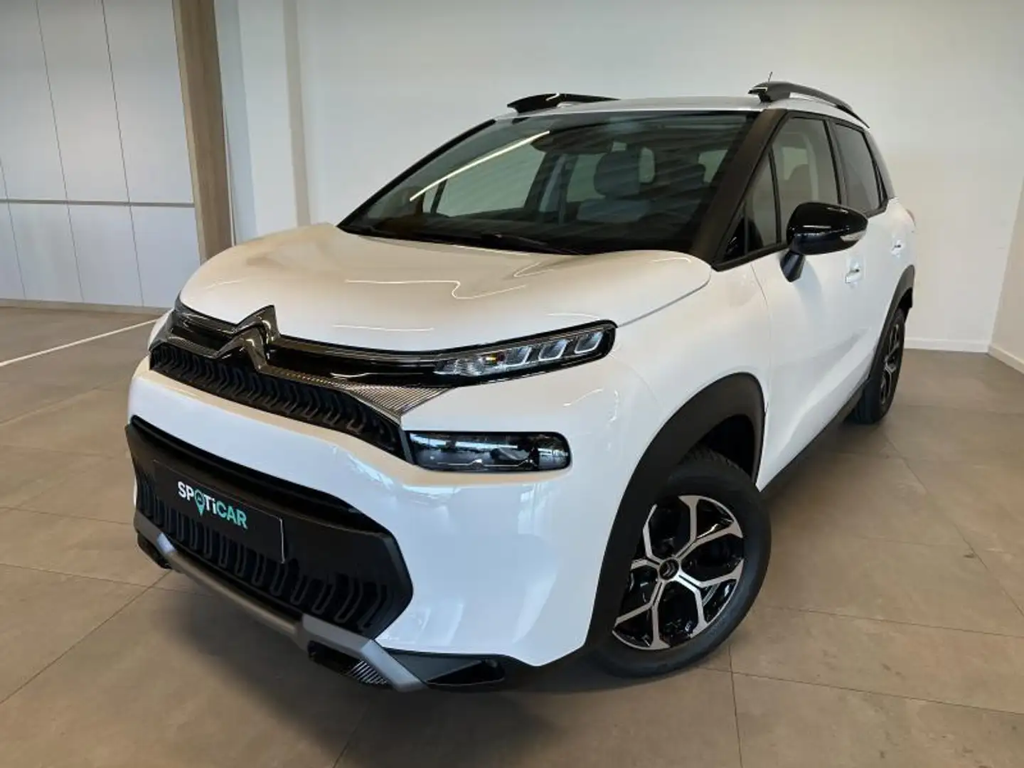Citroen C3 Aircross Shine 1.2 BENZINE 130 EAT 6 Blanc - 1