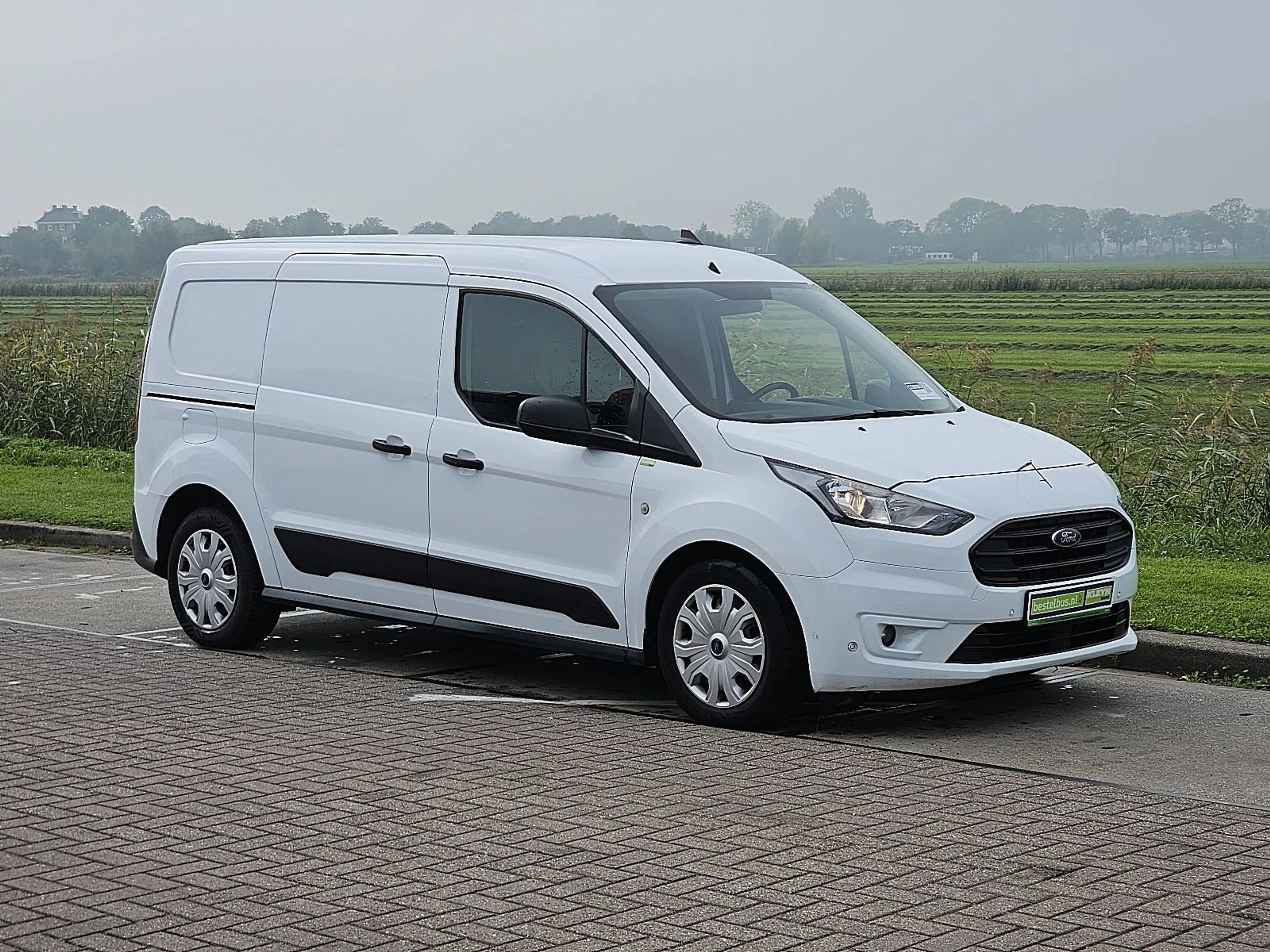 Ford Transit Connect 1.5 L2 ac EURO6 — photo 5