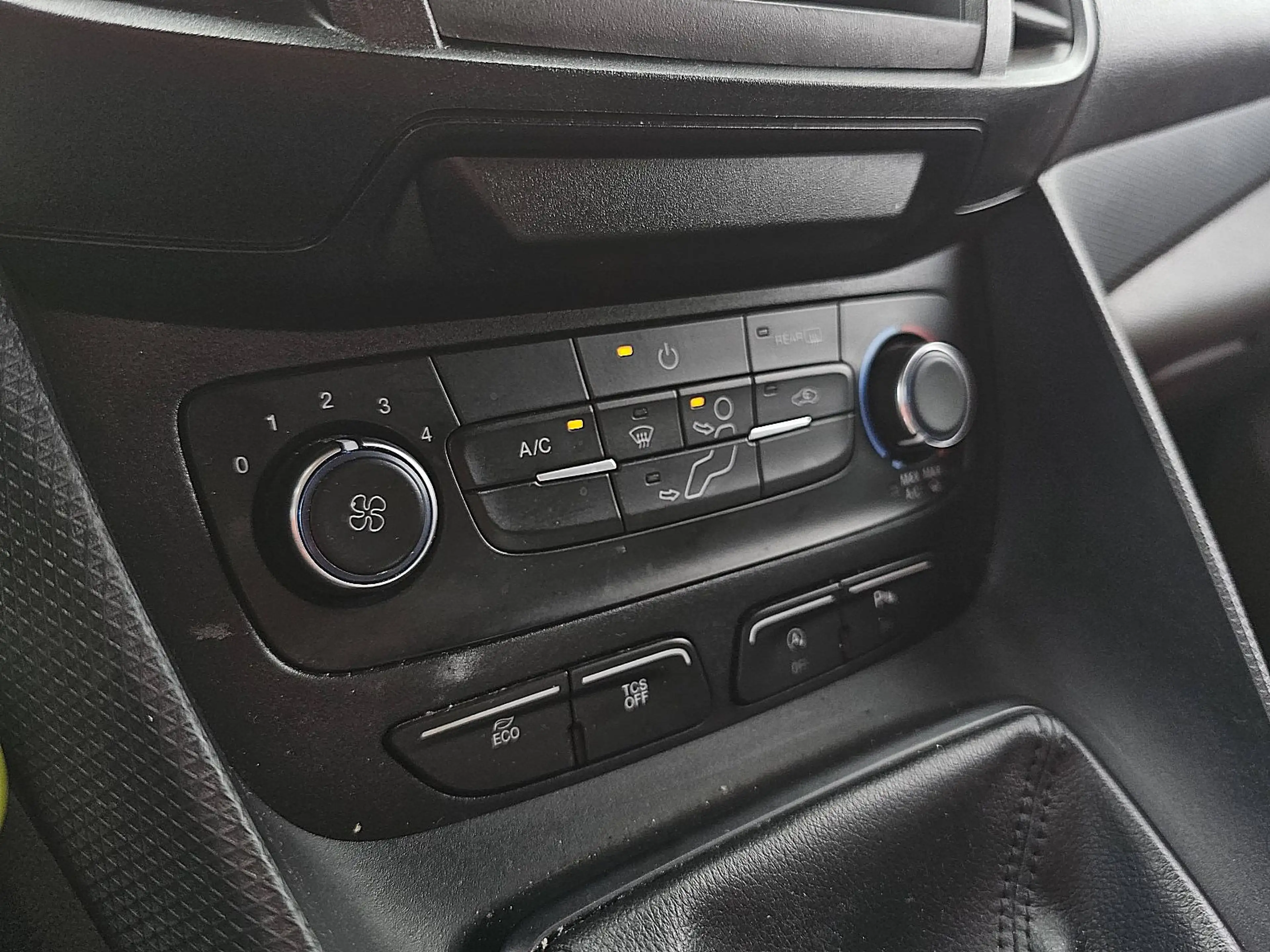 Ford Transit Connect 1.5 L2 ac EURO6 — photo 9