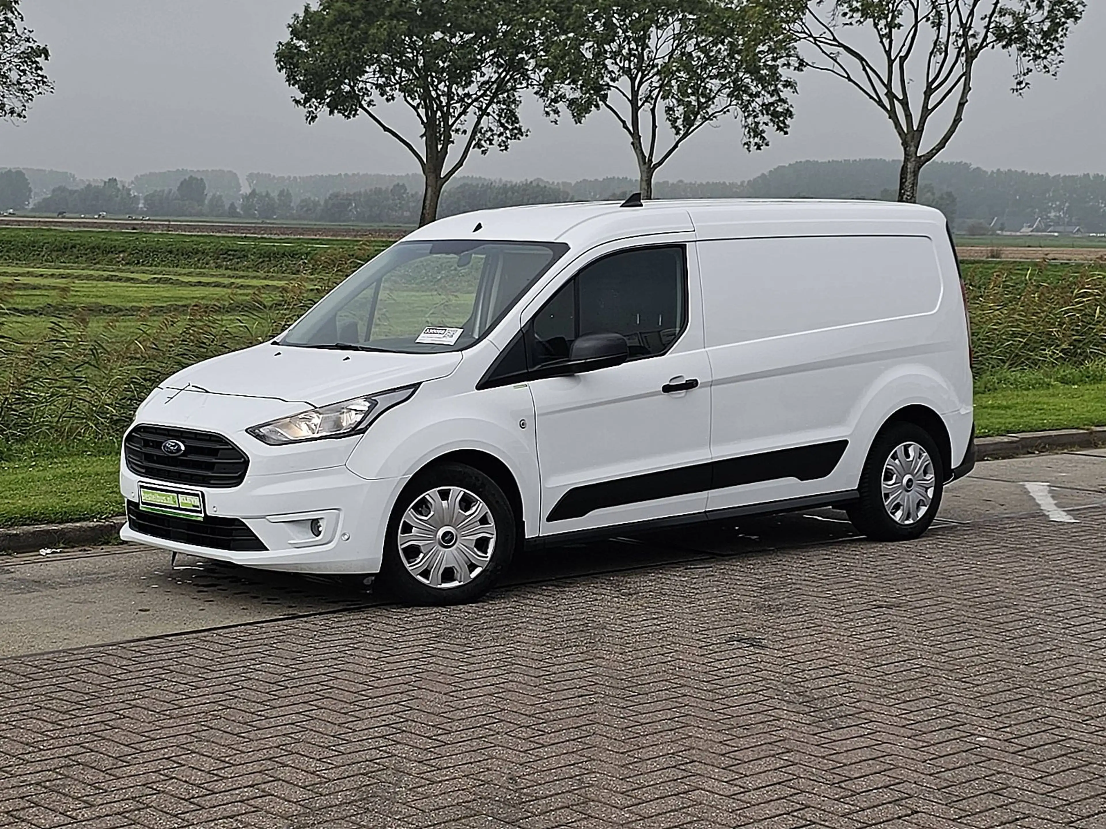 Ford Transit Connect 1.5 L2 ac EURO6 — photo 2
