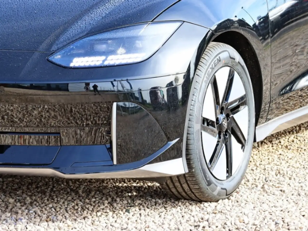 Hyundai IONIQ 6 53 kWh RWD TECHNIQ Matrix-LED HUD El. HEckklappe E 6