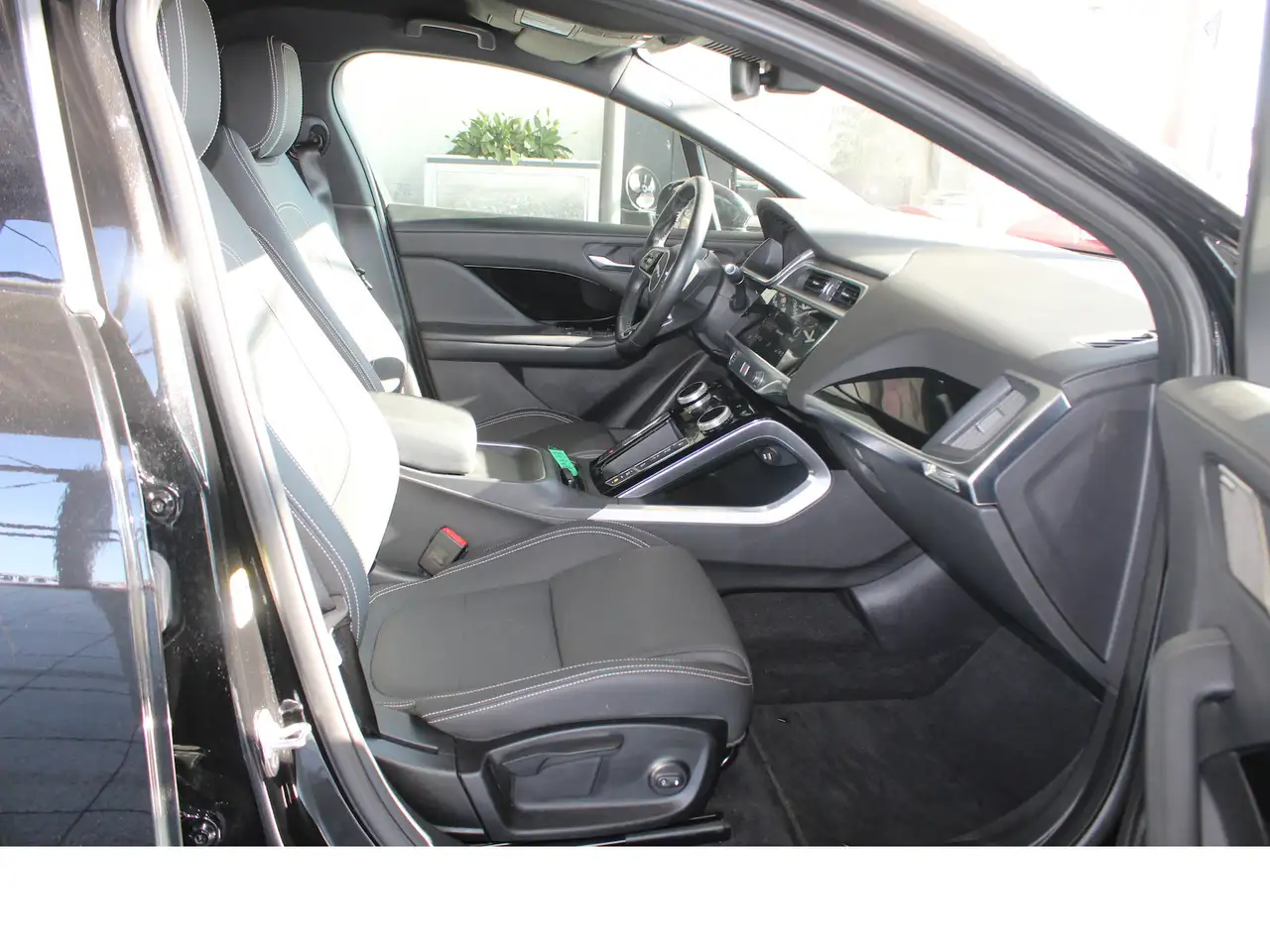 Jaguar I-Pace S PREMIUM BLACK PACK*22 ZOLL*KAM*ST-HZG, миниатюра 9
