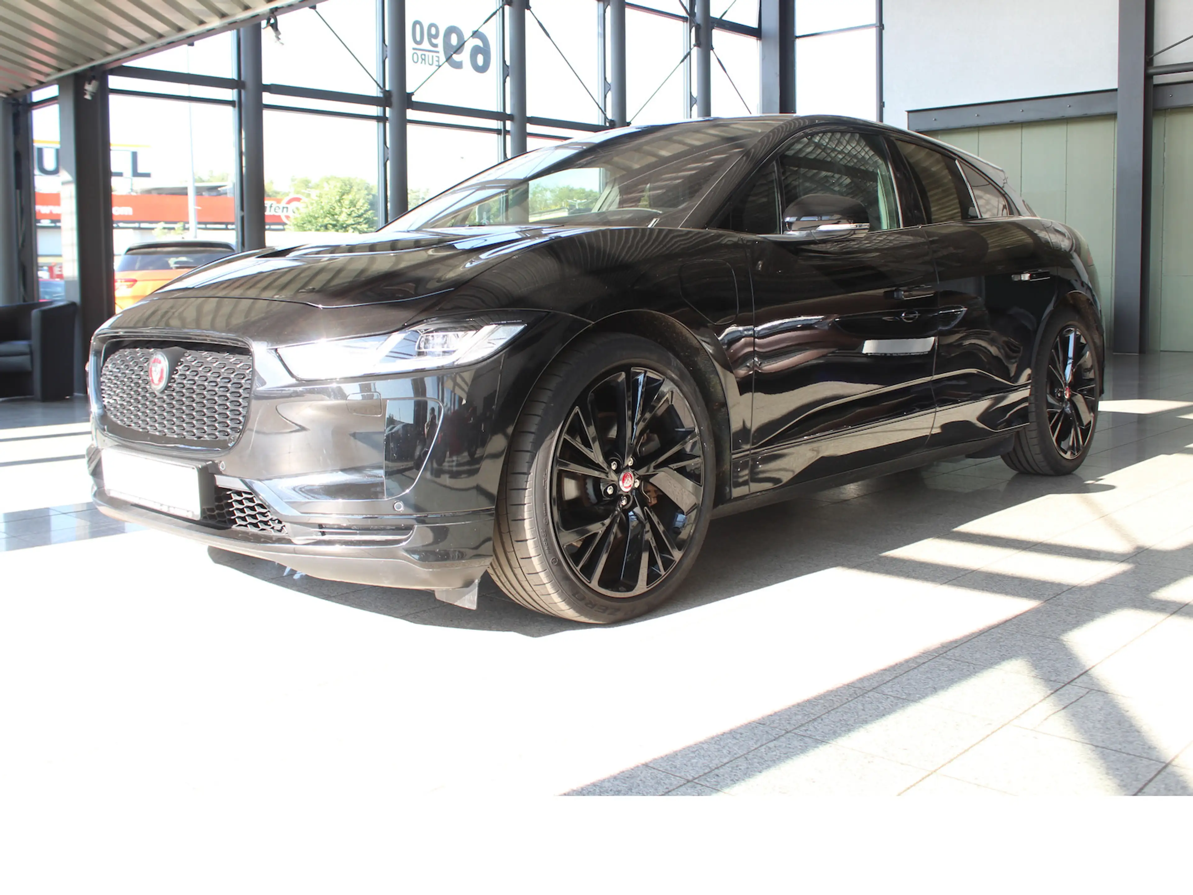 Jaguar I-Pace S PREMIUM BLACK PACK*22 ZOLL*KAM*ST-HZG — photo 15