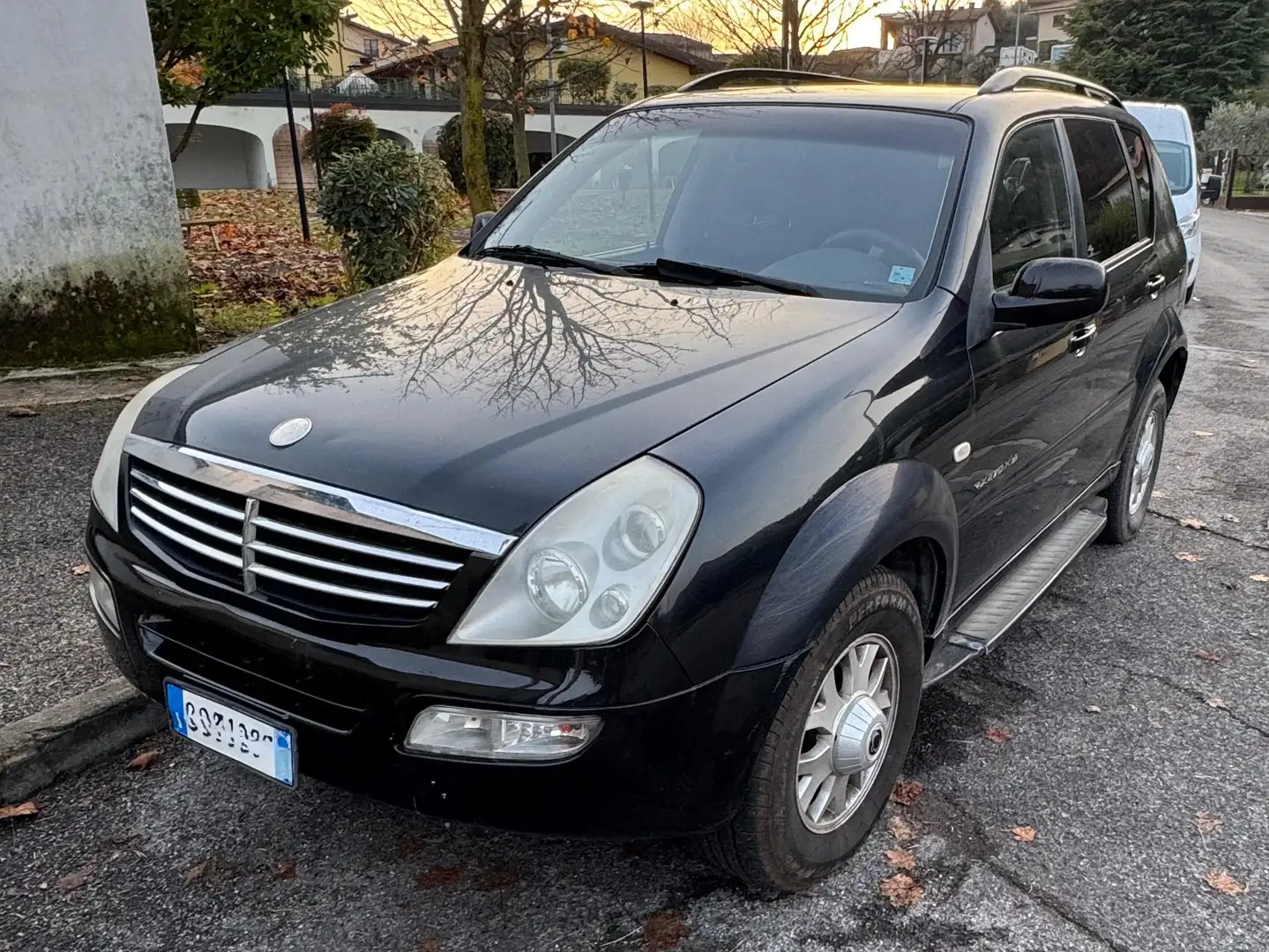 SsangYong Rexton Rexton I 2.7 xdi Plus1 Fekete - 2
