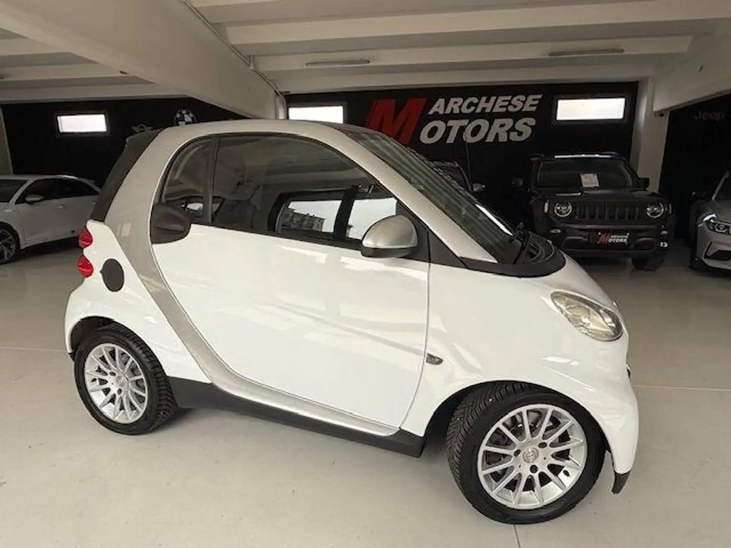 smart forTwo 1000 52 kW coupÃ© passion Bianco - 2