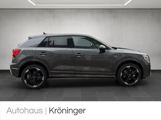 Audi Q2 view 4