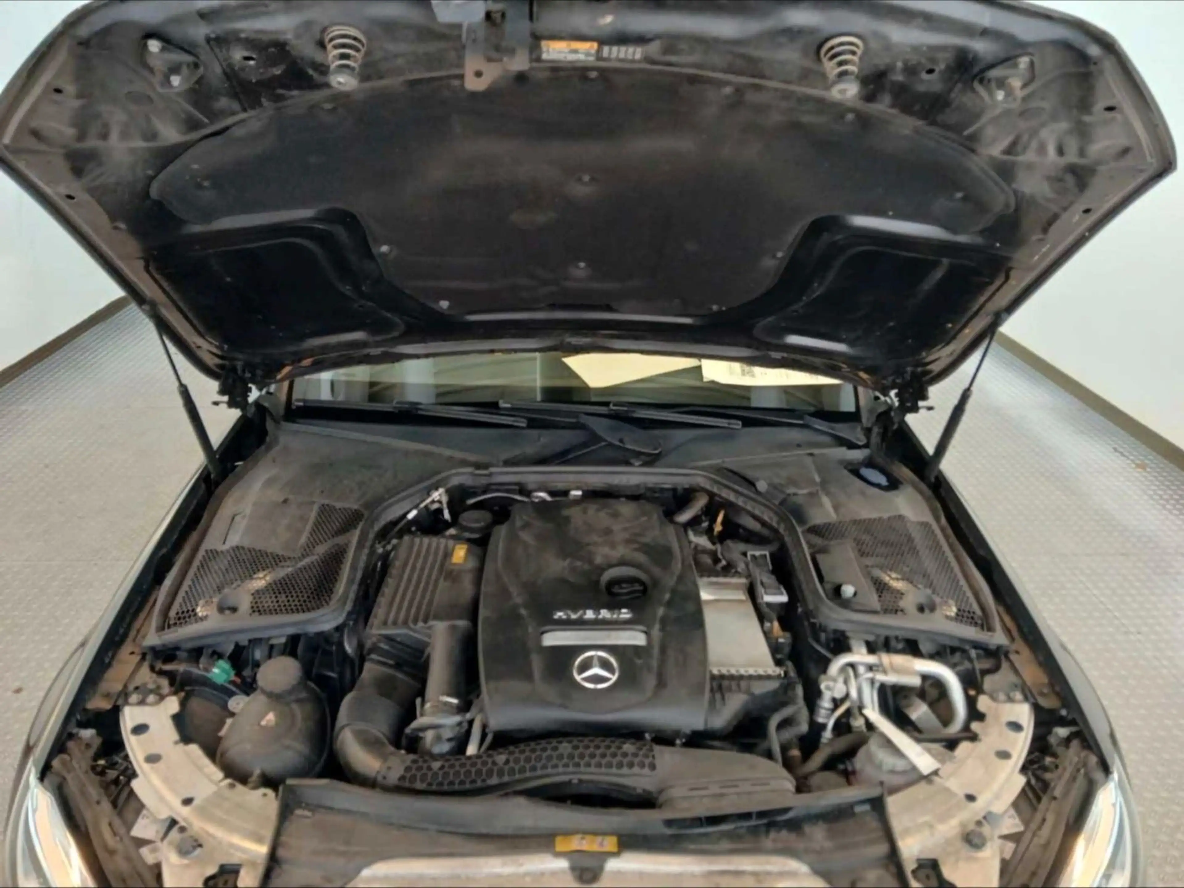 Mercedes-Benz C 300 e 9GTR LED NAVI COMAND CAM 44Co2 — photo 13