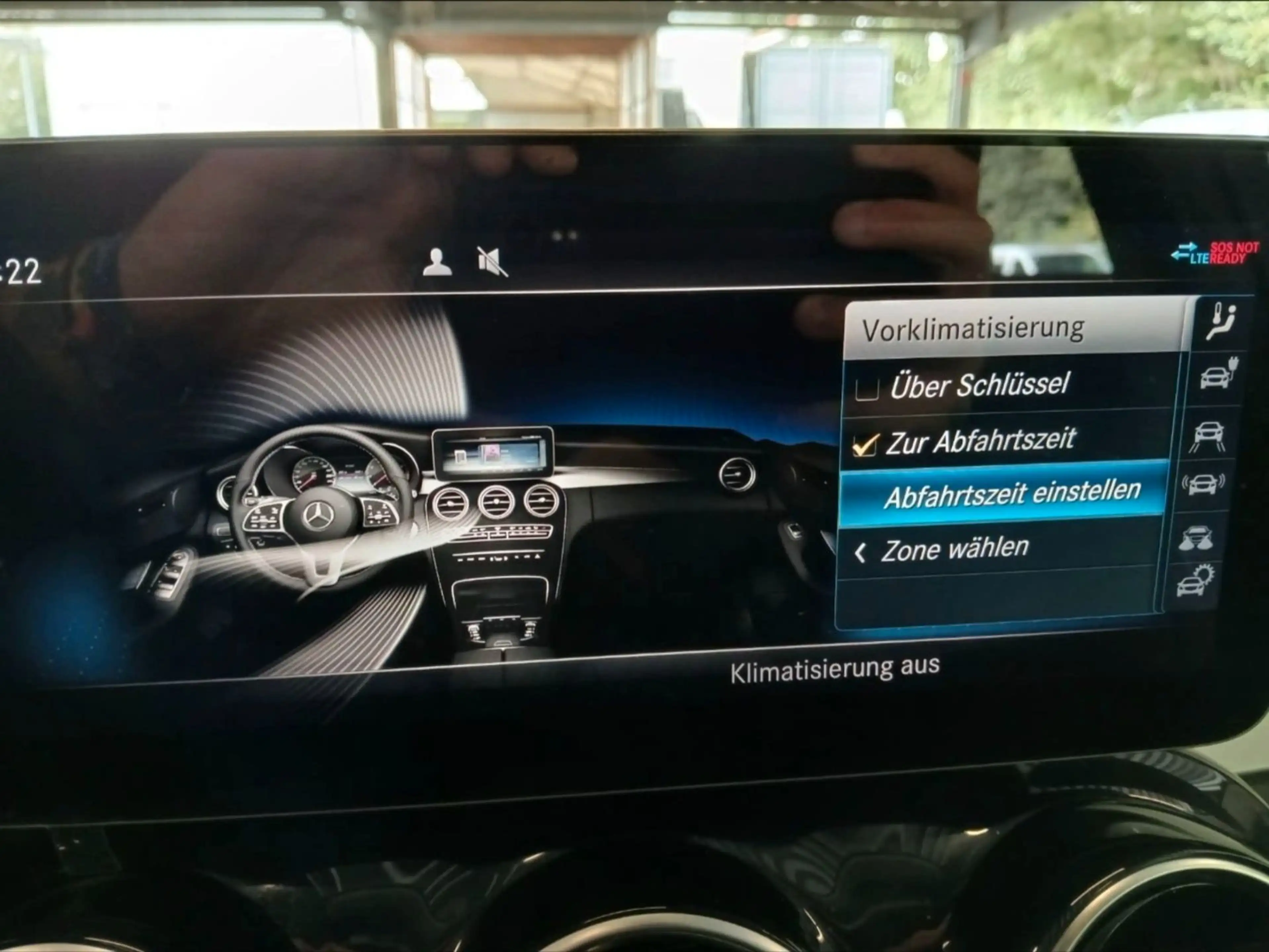 Mercedes-Benz C 300 e 9GTR LED NAVI COMAND CAM 44Co2 — photo 14