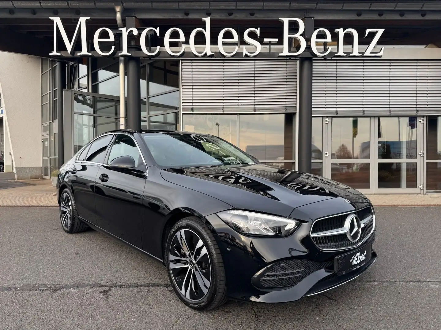 Mercedes-Benz C 220 d Avantgarde+Pano+HUD+RFK+TotW+AmbiPrem Schwarz - 2