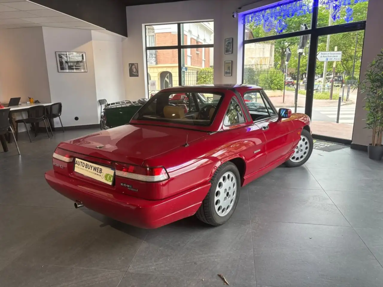 Alfa Romeo Spider 2.0, foto 3
