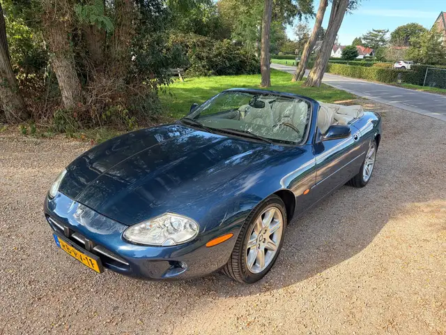 Jaguar XK8 4.0 V8 Convertible