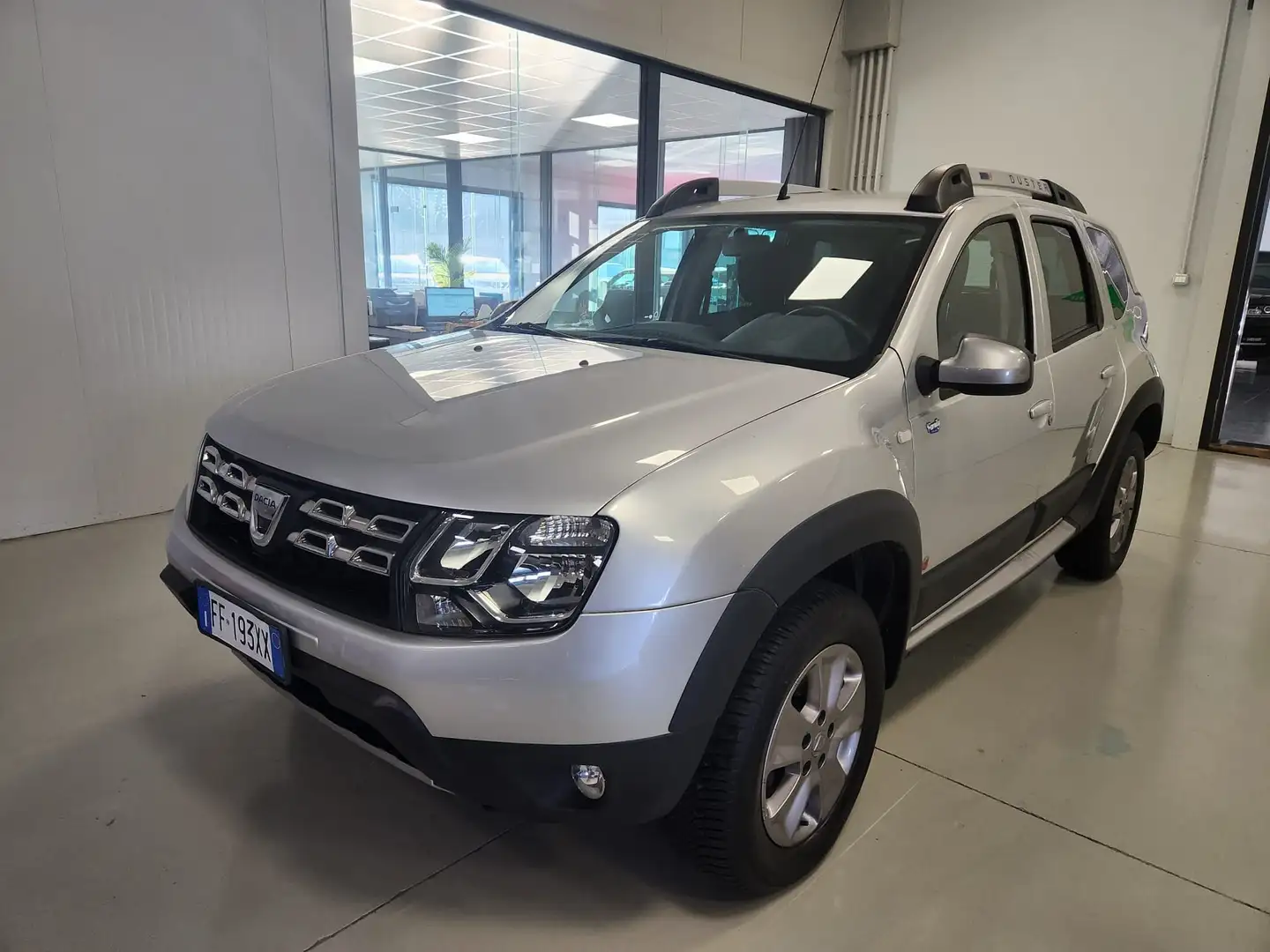 Dacia Duster Duster 1.5 dci Ambiance Family 4x4 s Silber - 1