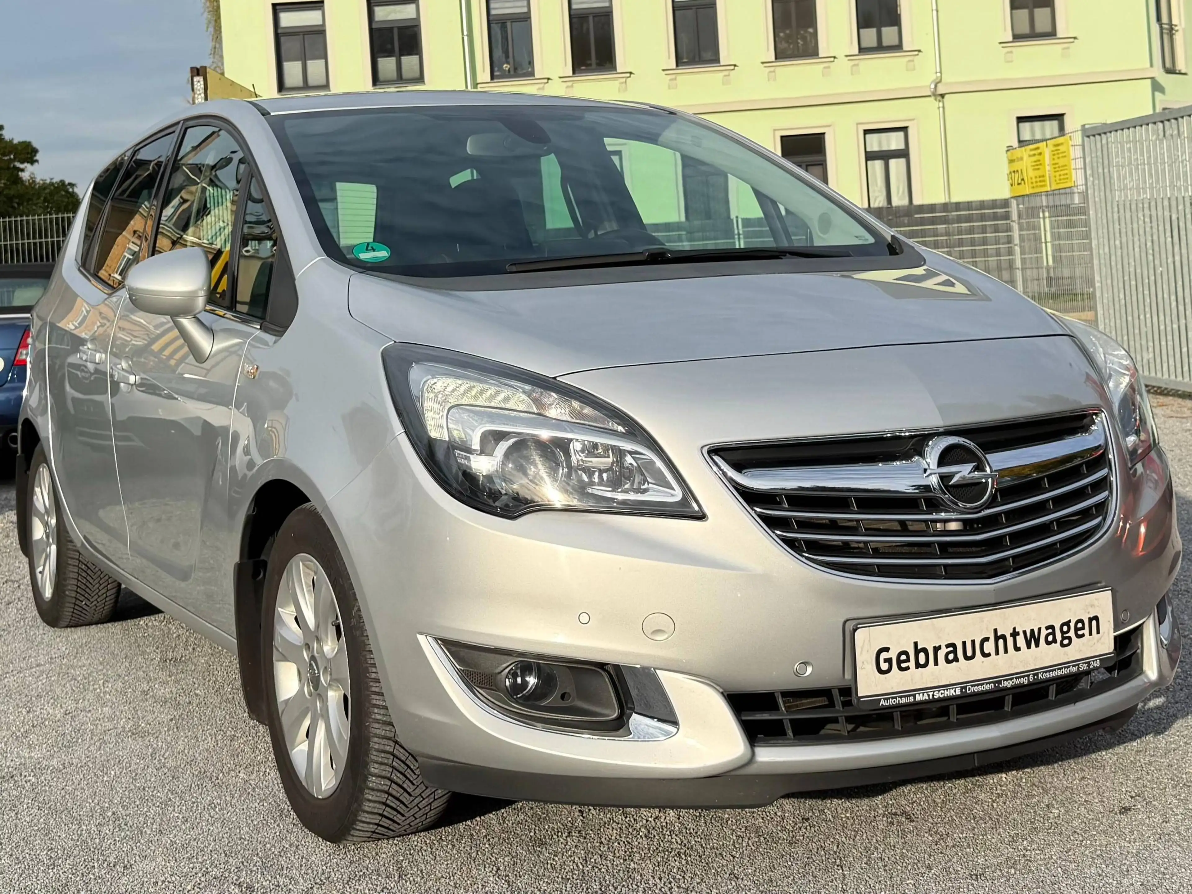 Opel Meriva Innovation ERSTE HAND 60995 KM KLIMAAUTOMATIK CAMERA EPH SITZHEIZUNG TÜV NEU