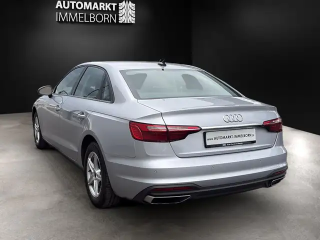 Audi A4 view 5