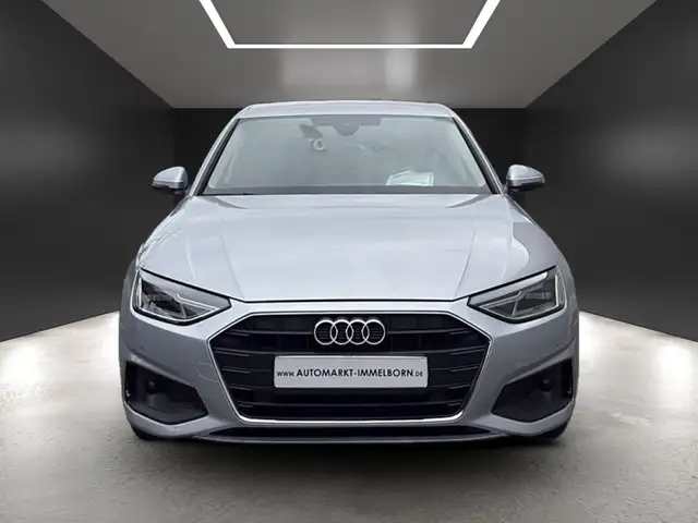 Audi A4 view 10
