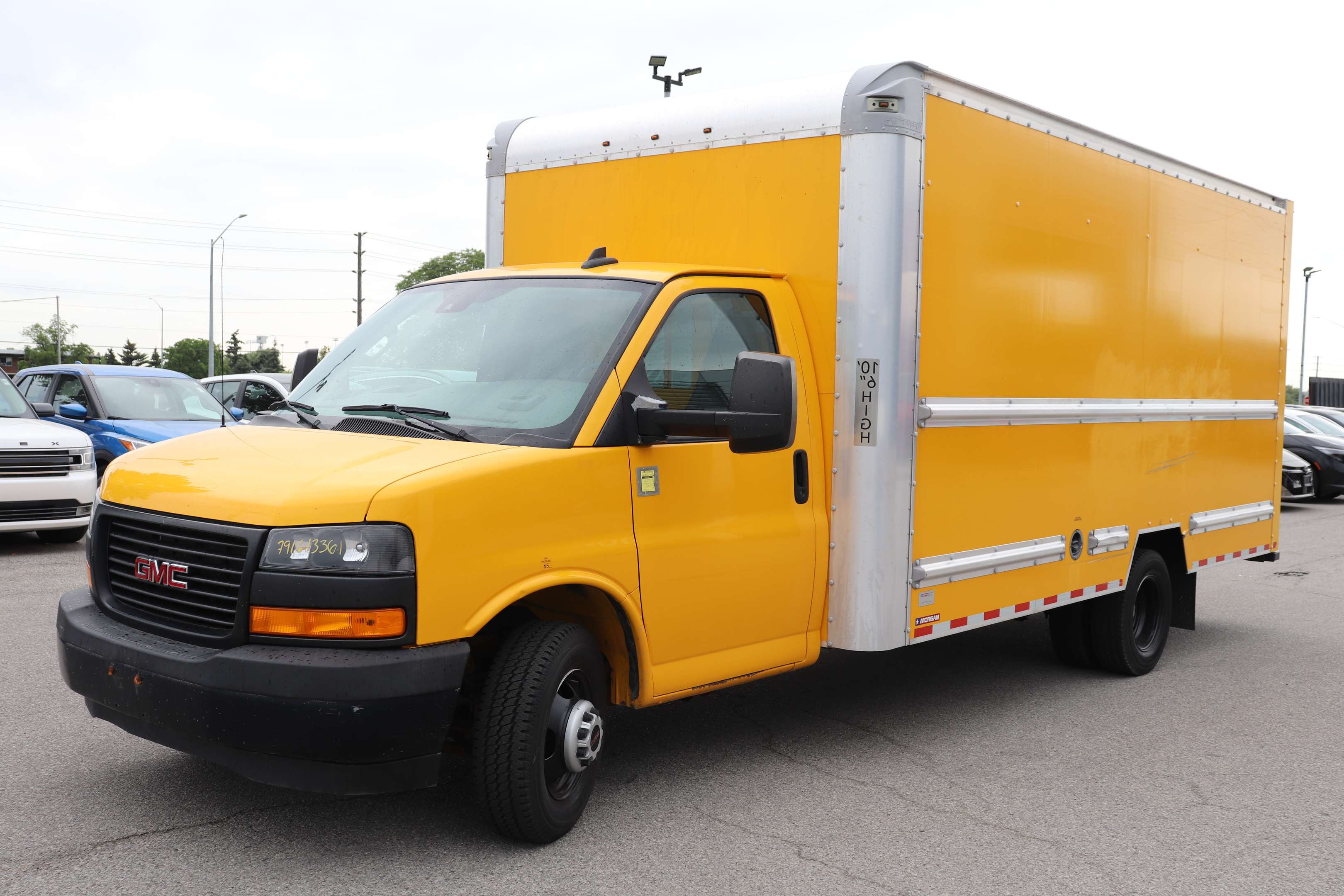 2019 GMC Savana 3500 Commercial Cutaway