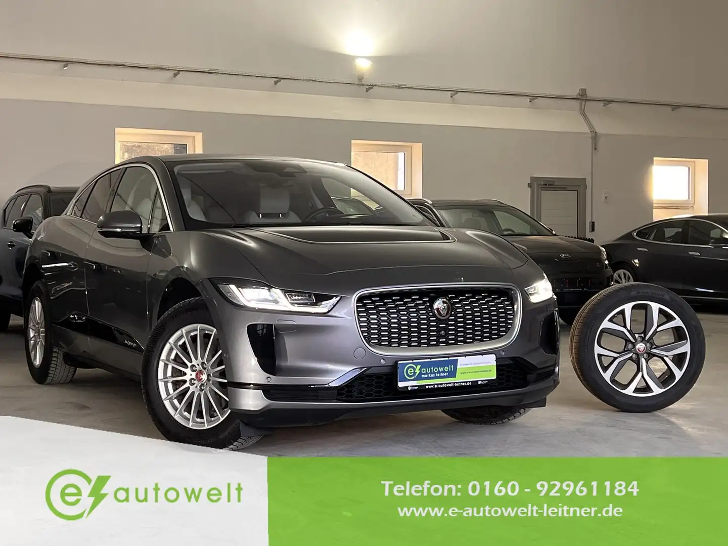 Jaguar I-Pace 90kWh 320 SE 3phasen ACC Pano el. Heckklappe Gris - 1