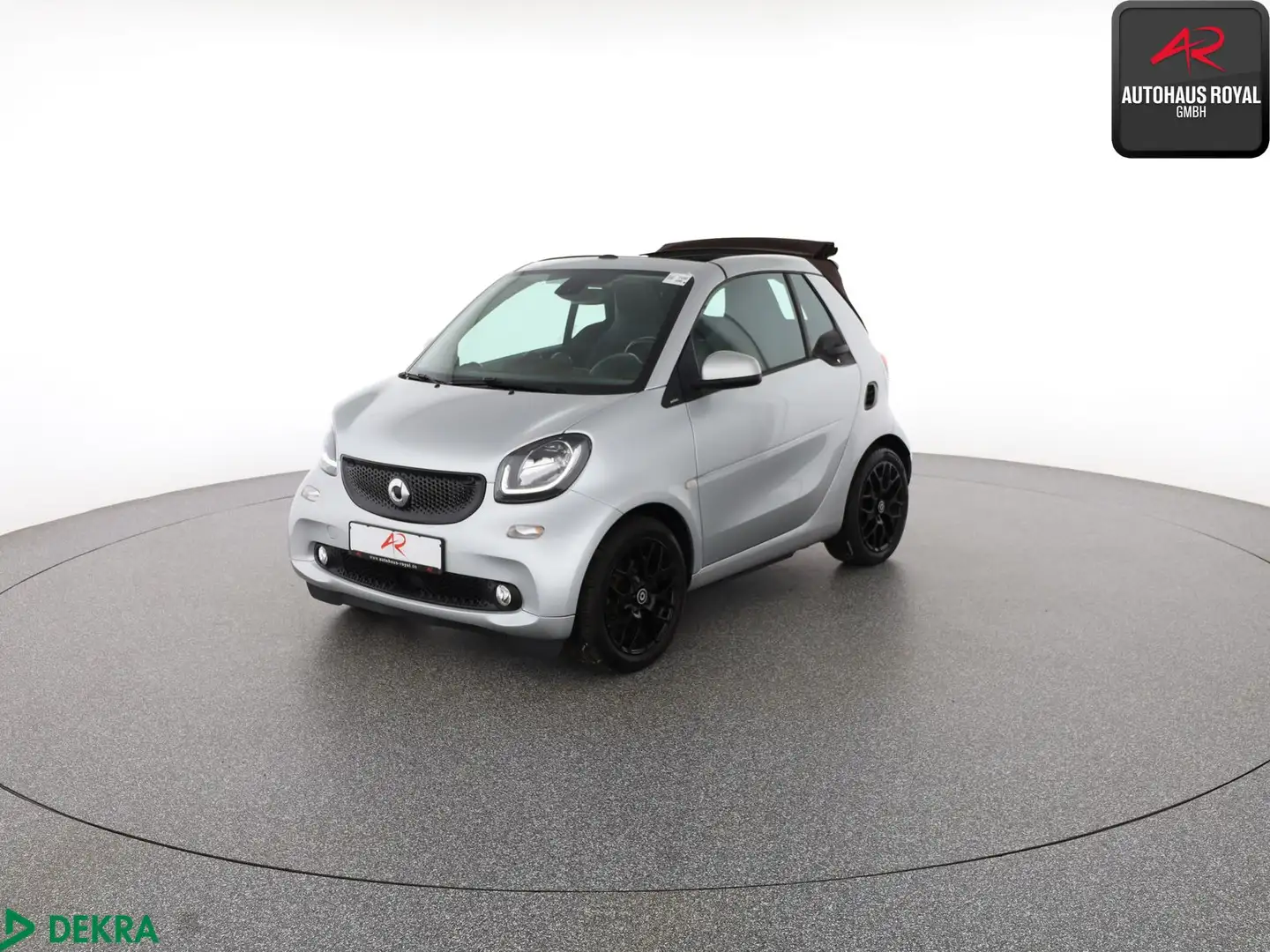 smart Sonstige fortwo cabrio SPORTPAKET JBL,SITZHEIZ,KAMERA,ALU Silber - 1