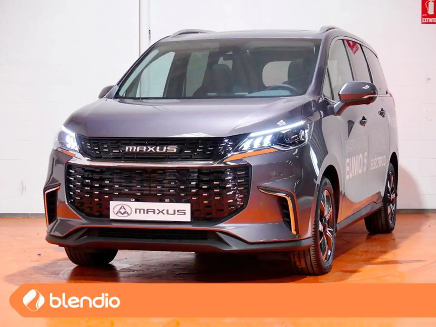 Maxus Euniq 5 BEV 53KWH 177 5P 7 Plazas Gri - 1