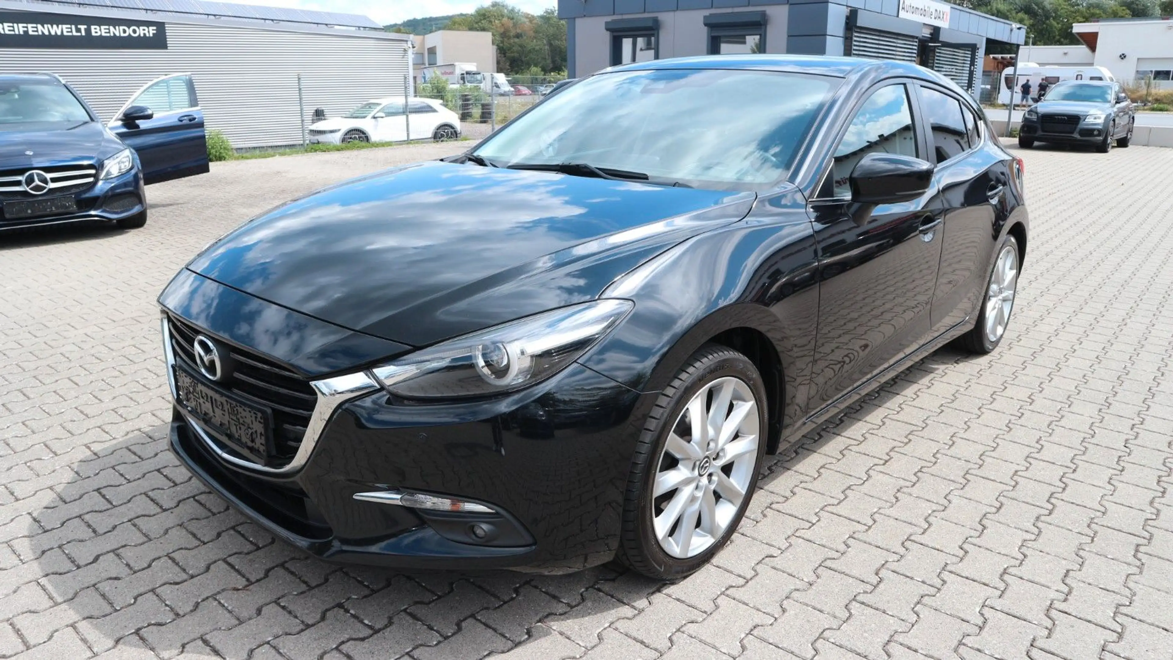 Mazda 3 2.0 SKYACTIV-G 120 Sports-Line*Head-Up*BOSE*