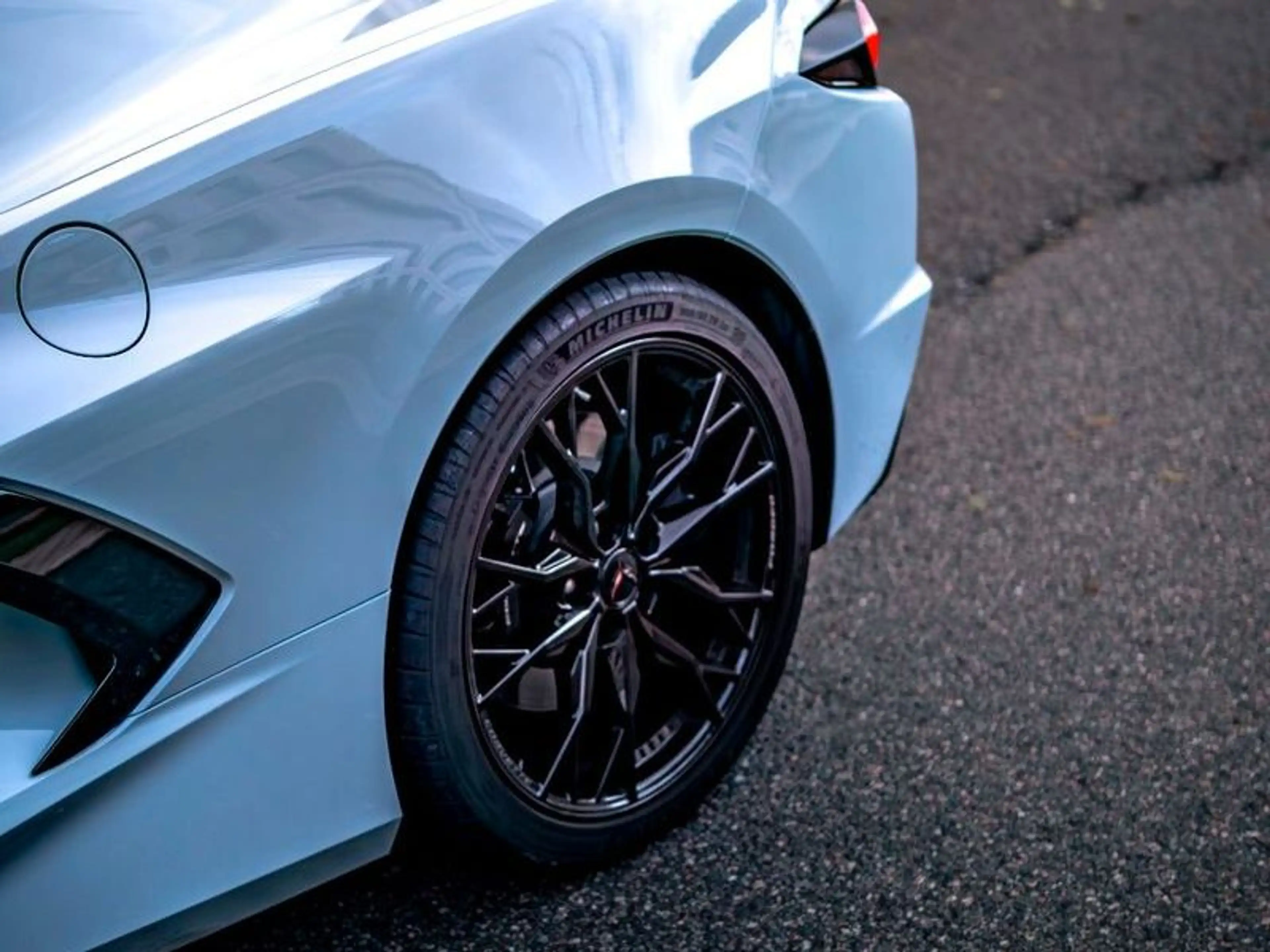 Corvette C8 — photo 11