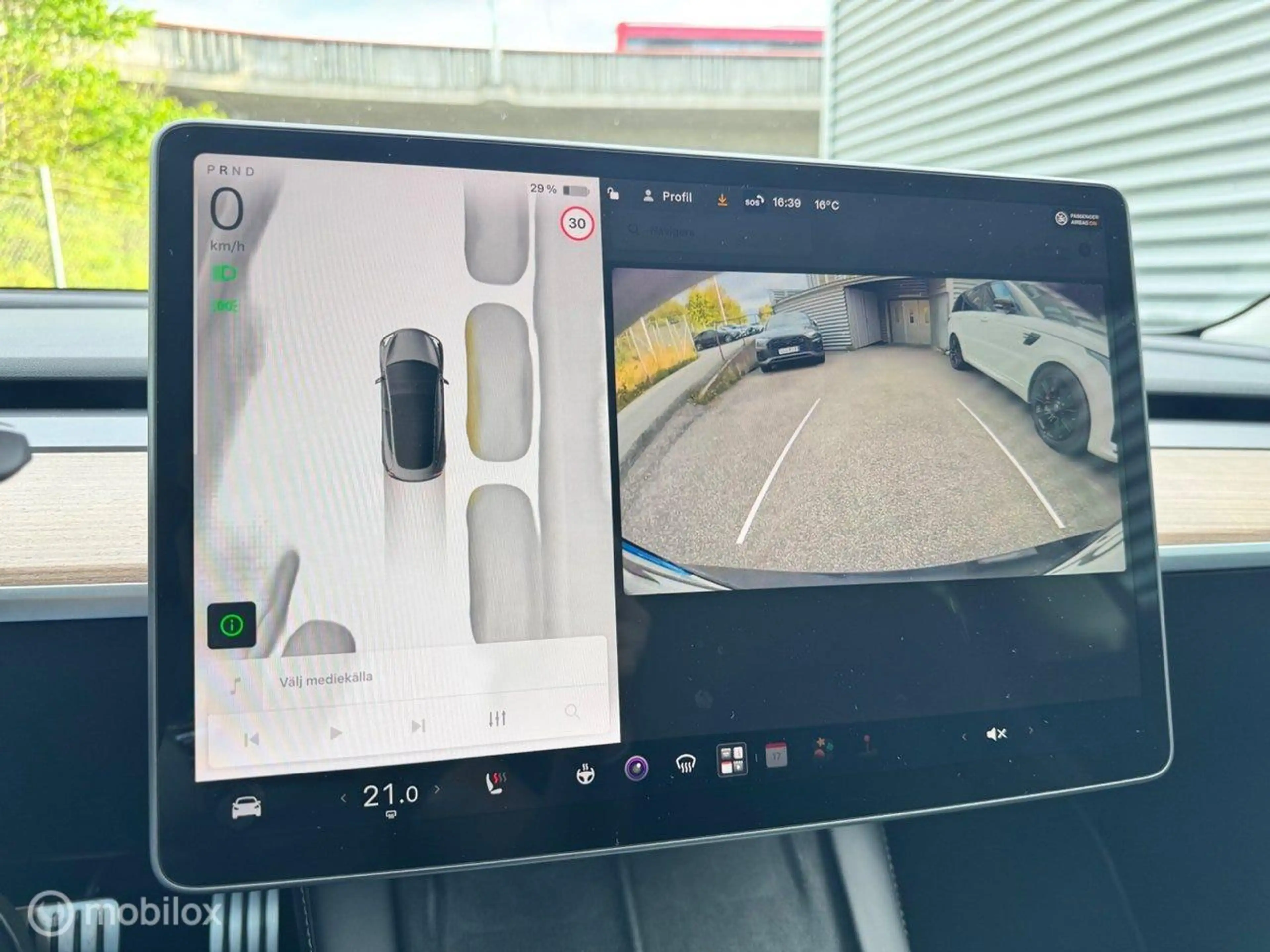 Tesla Model 3 Performance AWD 75 kWh — photo 19