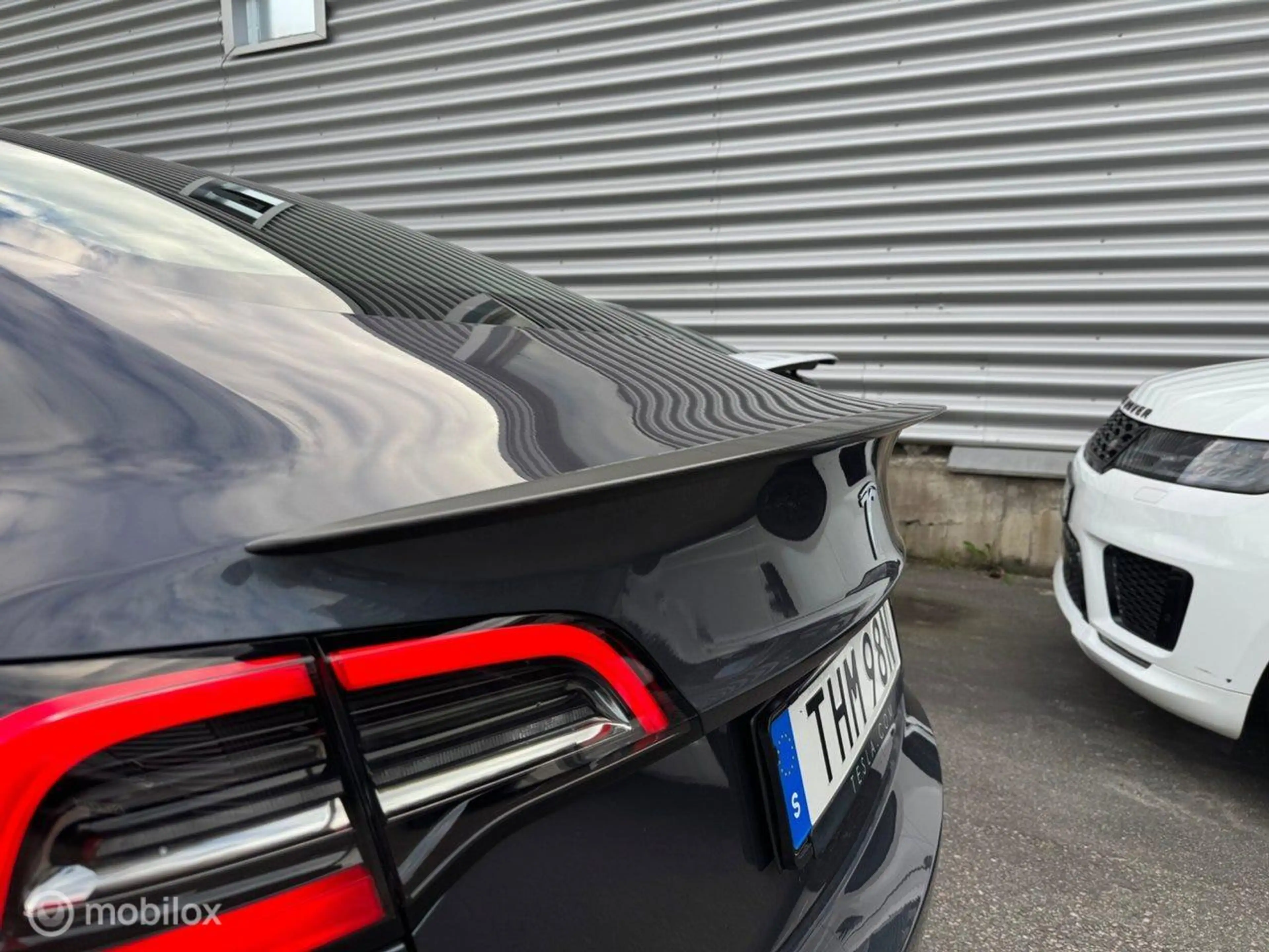 Tesla Model 3 Performance AWD 75 kWh — photo 11