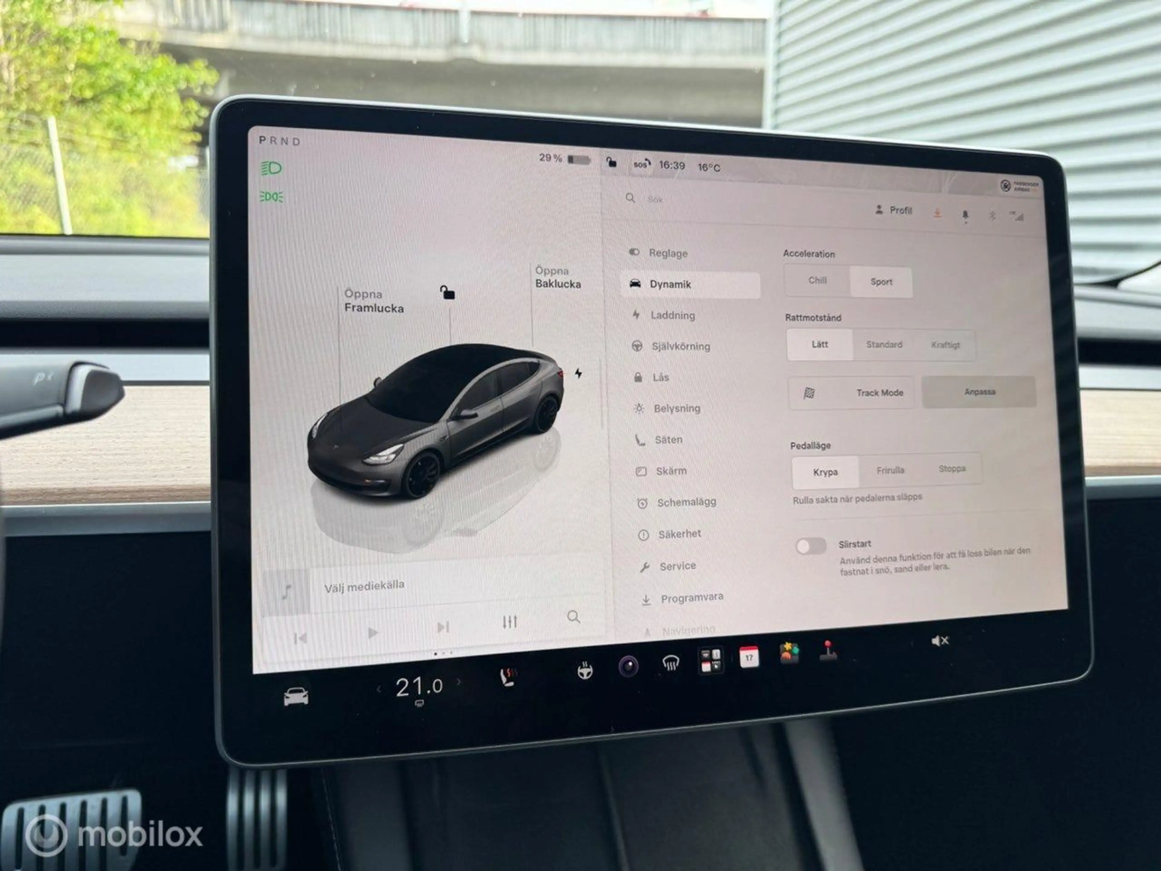 Tesla Model 3 Performance AWD 75 kWh — photo 23